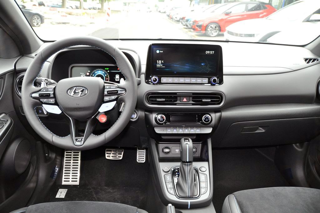 HYUNDAI Kona N 2.0 T-GDi-image-8