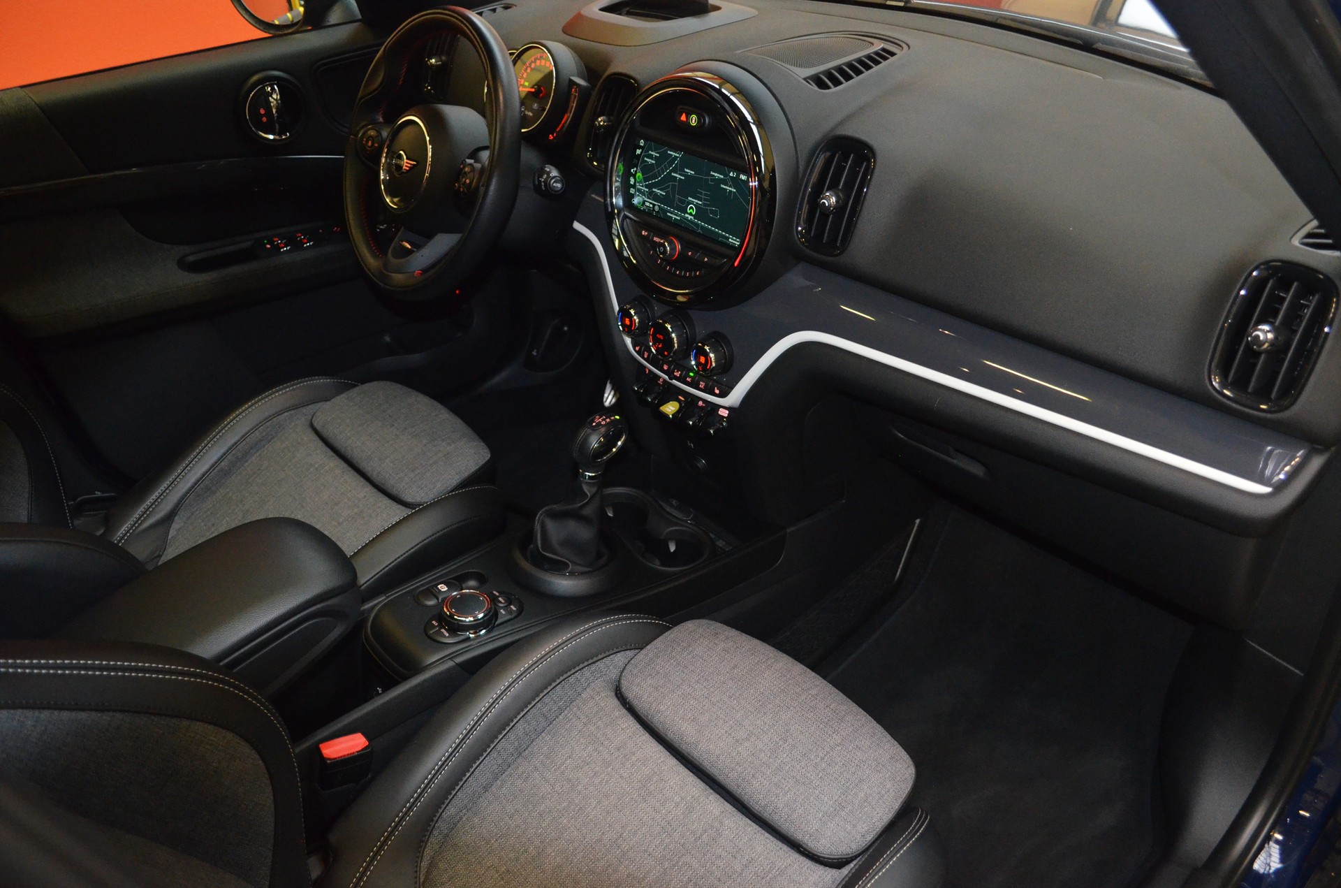MINI Mini Countryman Cooper S E ALL4 Steptronic-image-8
