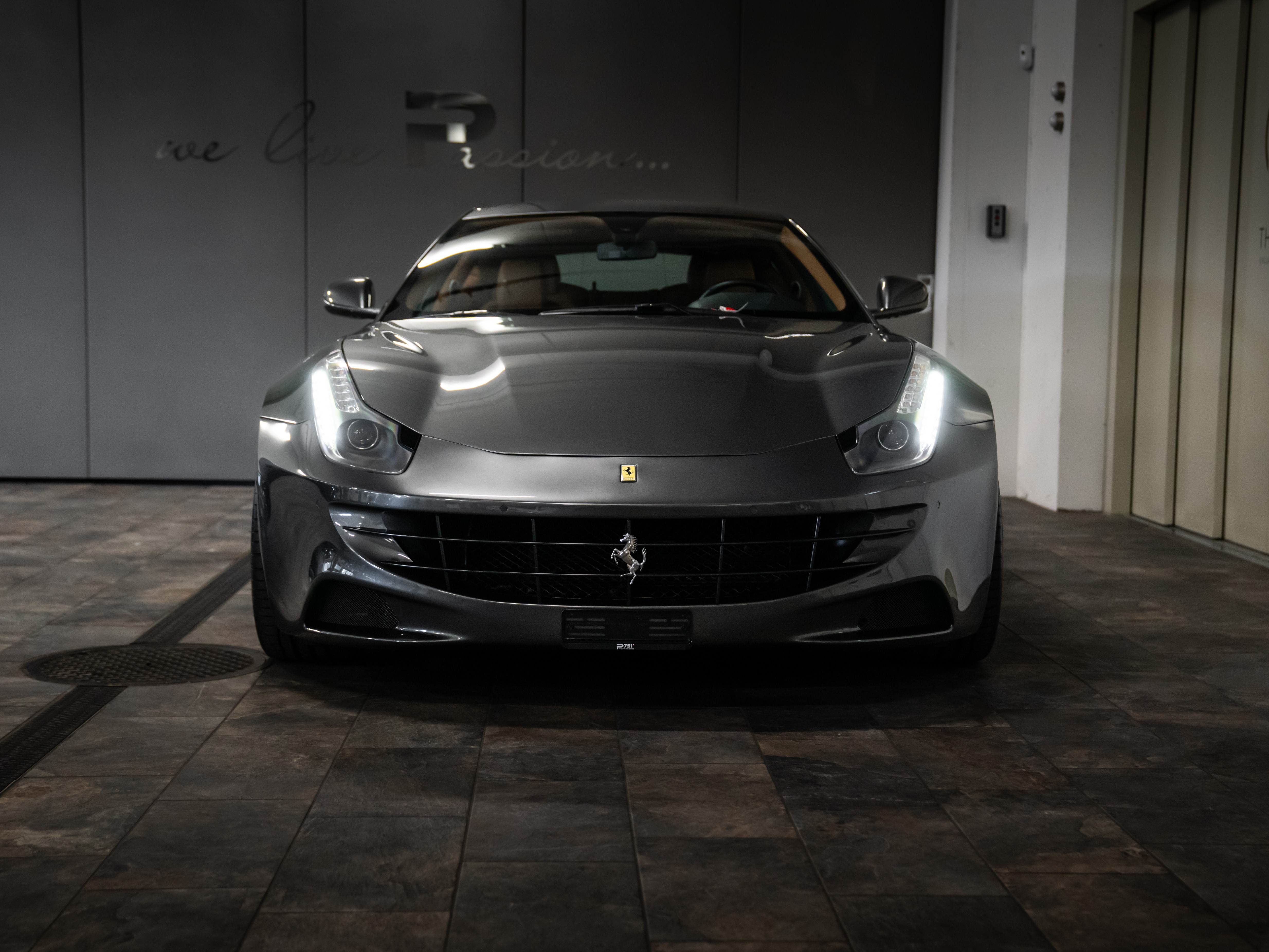 FERRARI FF (Coupé) Ferrari FERRARI FF (Coupé)