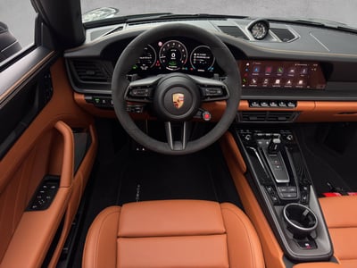 Porsche 911 Carrera 4 GTS Cabriolet - Bild 6