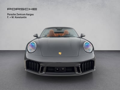 Porsche 911 Carrera 4 GTS Cabriolet - Bild 2