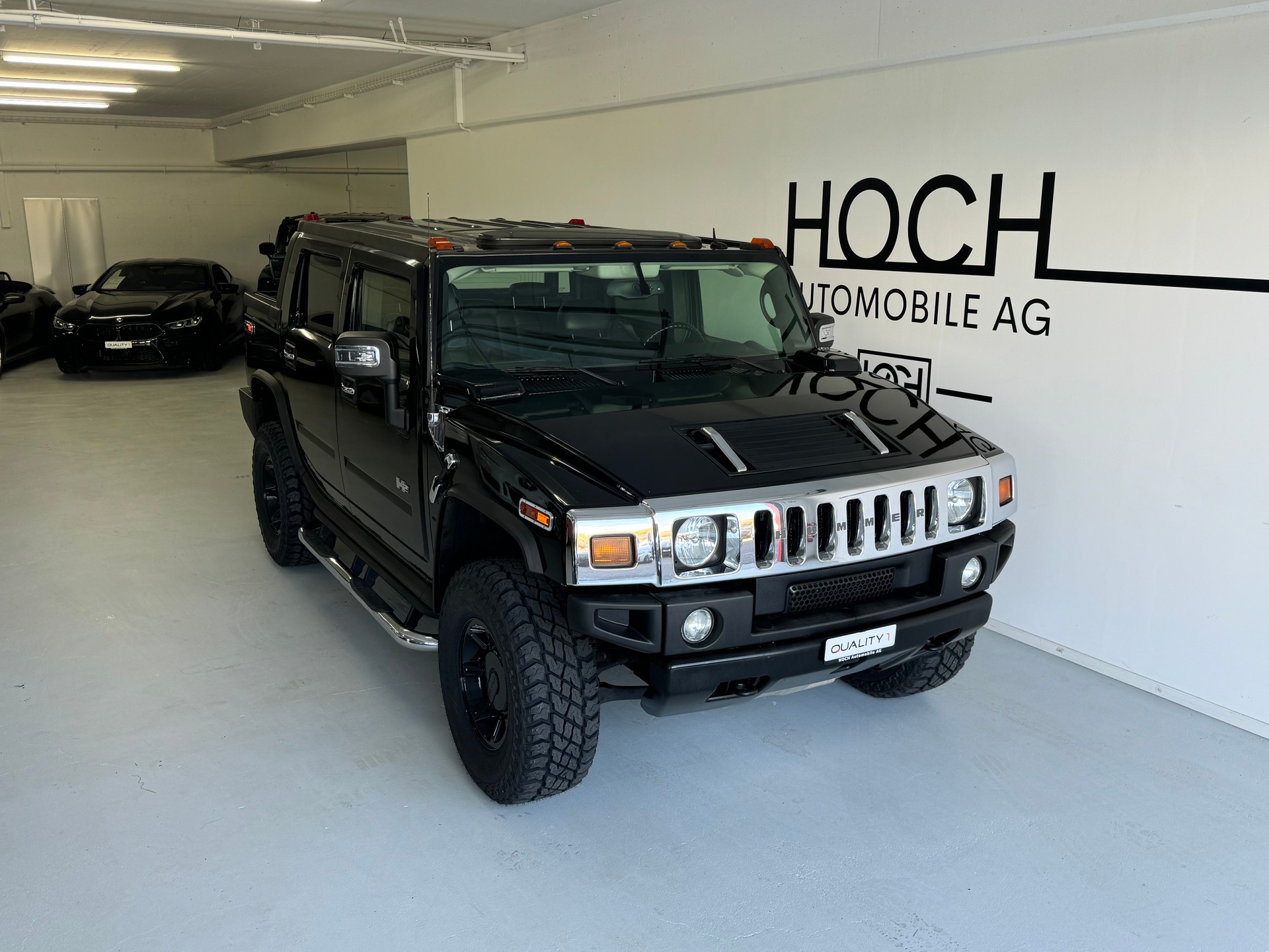 HUMMER Pickup-image-0