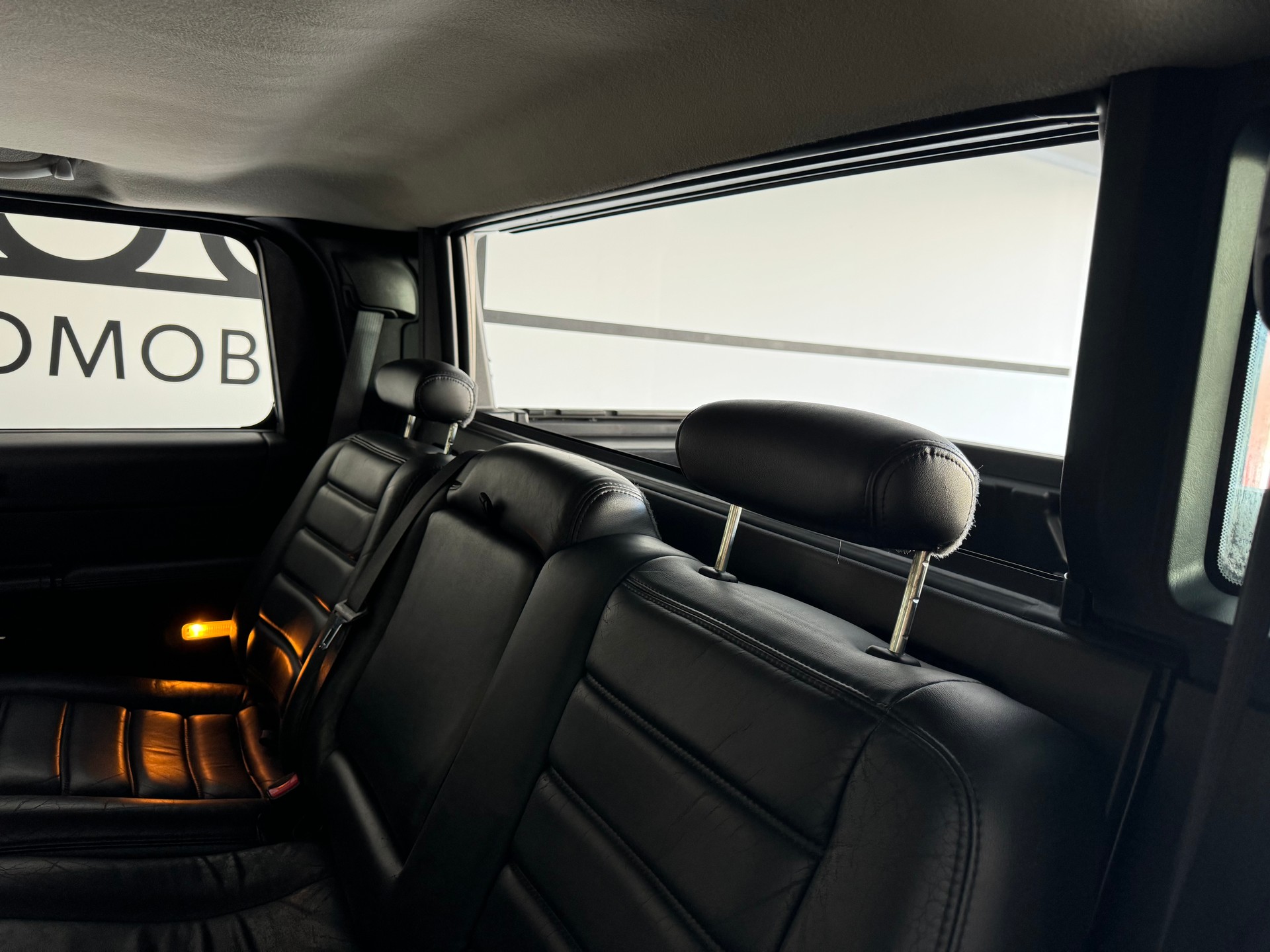 HUMMER Pickup-image-29