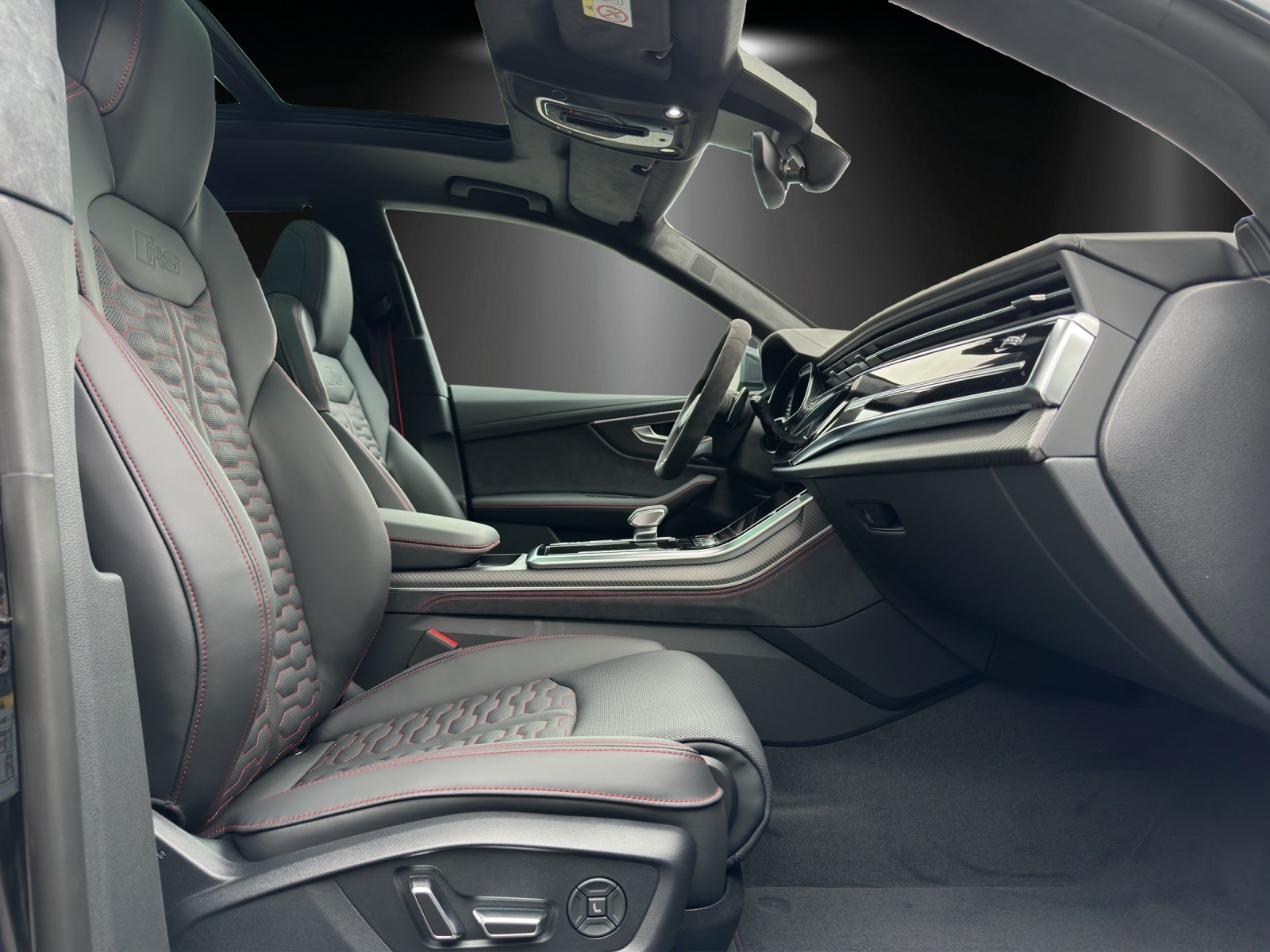 AUDI RSQ8 performance quattro-image-7