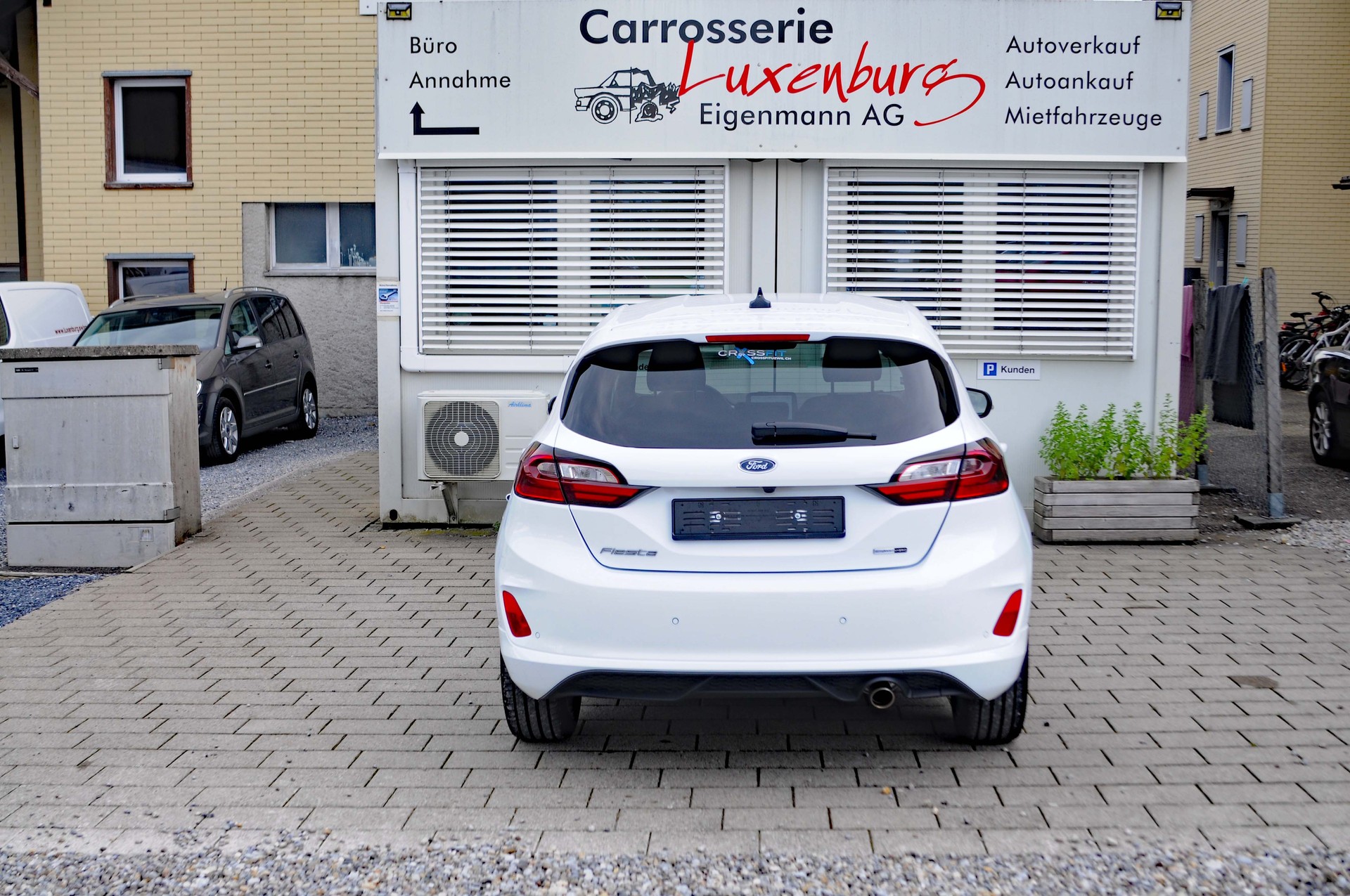 FORD Fiesta 1.0 SCTi MHEV ST Line X Automat-showroom-element-3