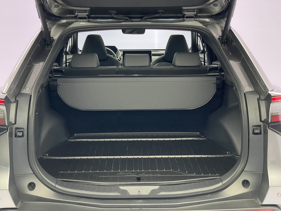 bZ4X Electric Premium AWD 11 kW OBC