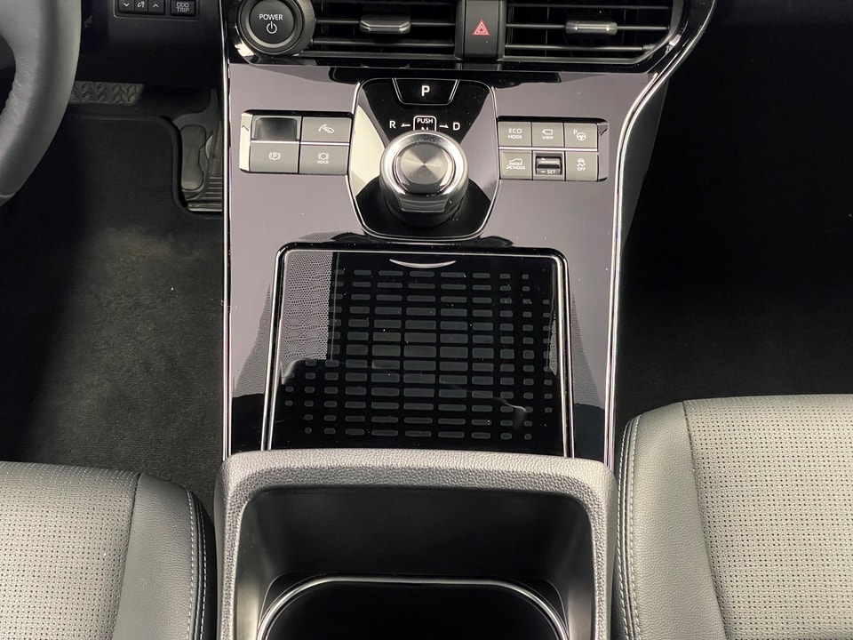 bZ4X Electric Premium AWD 11 kW OBC