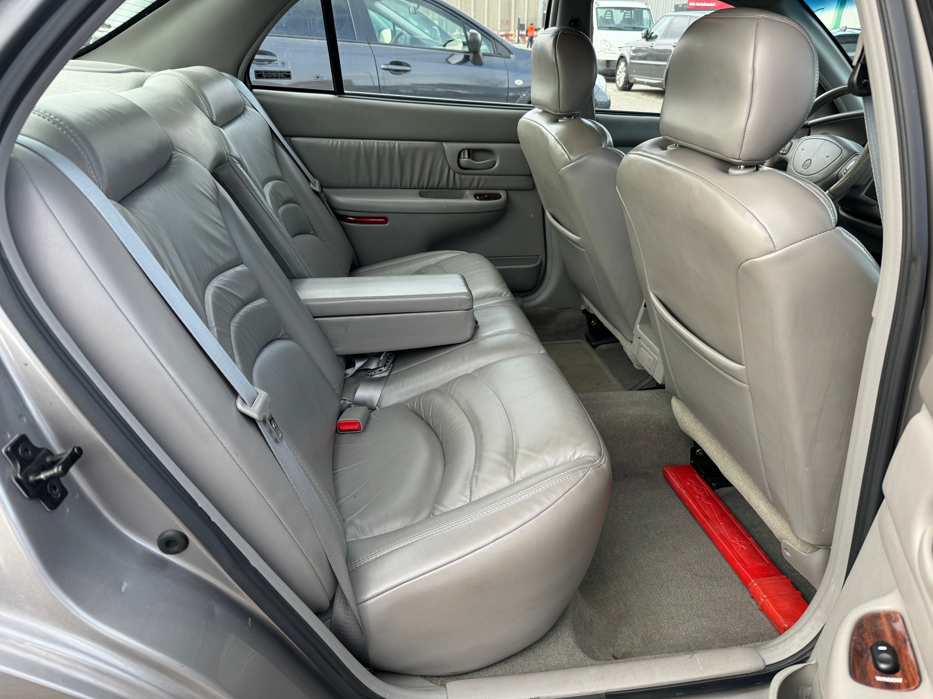 BUICK Limited-image-11