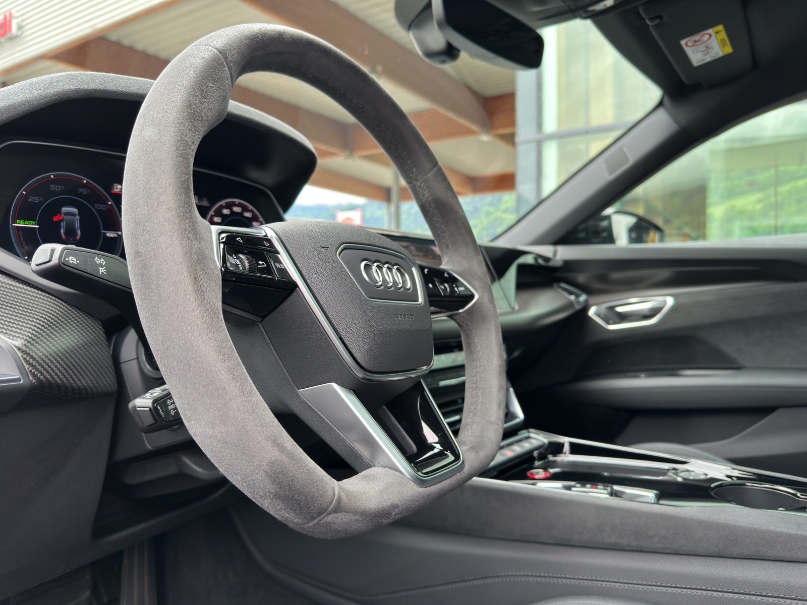 AUDI e-tron GT quattro-image-14