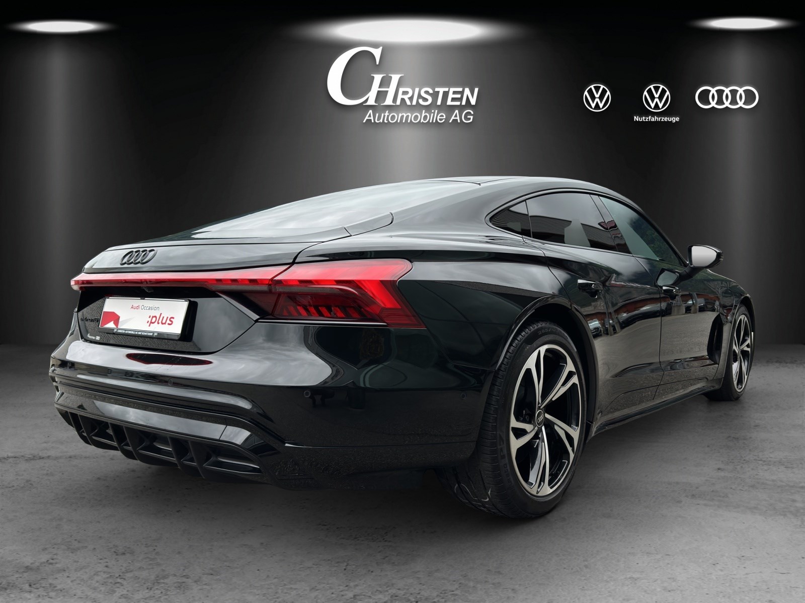 AUDI e-tron GT quattro-image-5