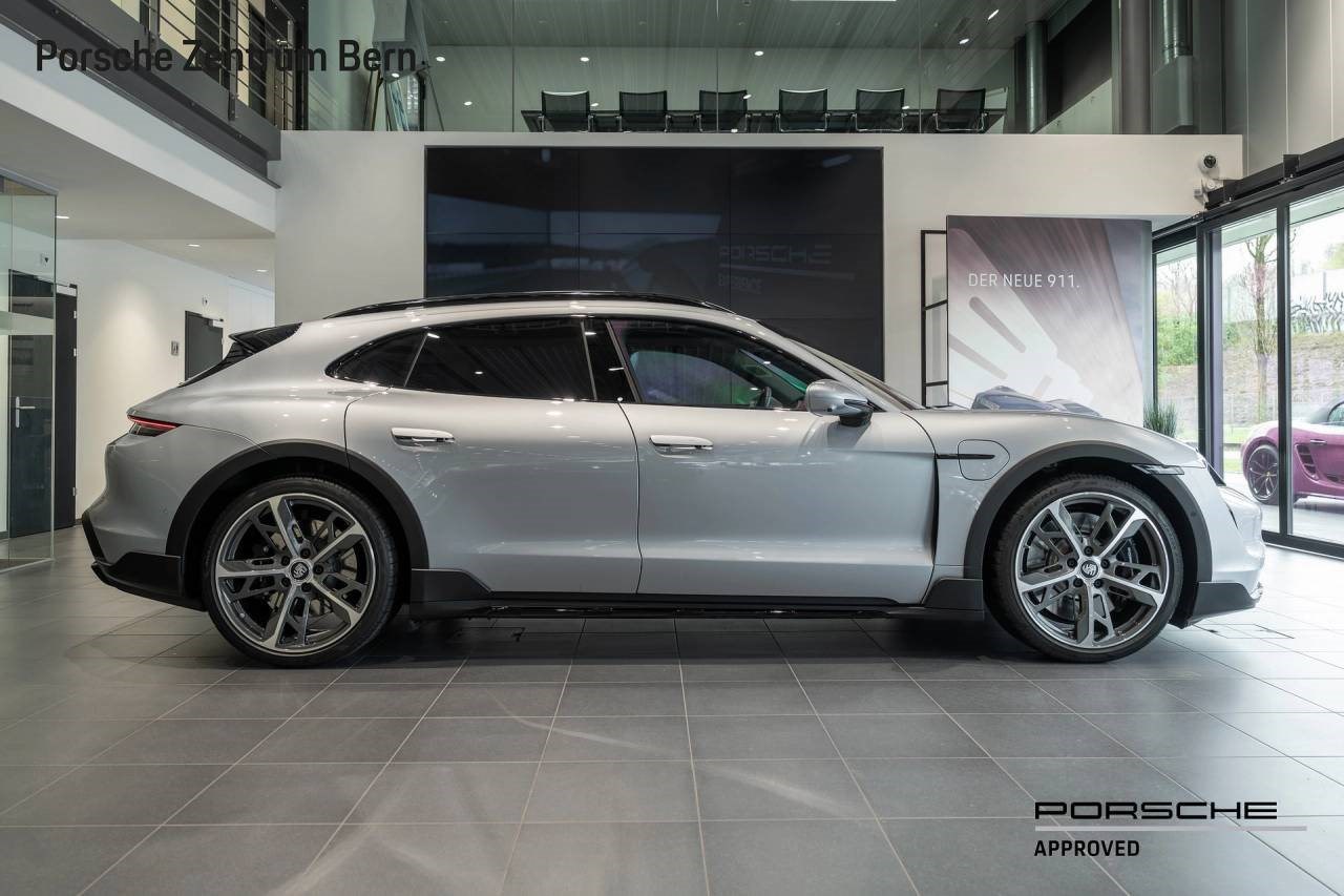 PORSCHE TAYCAN 4S Cross Turismo-showroom-element-1
