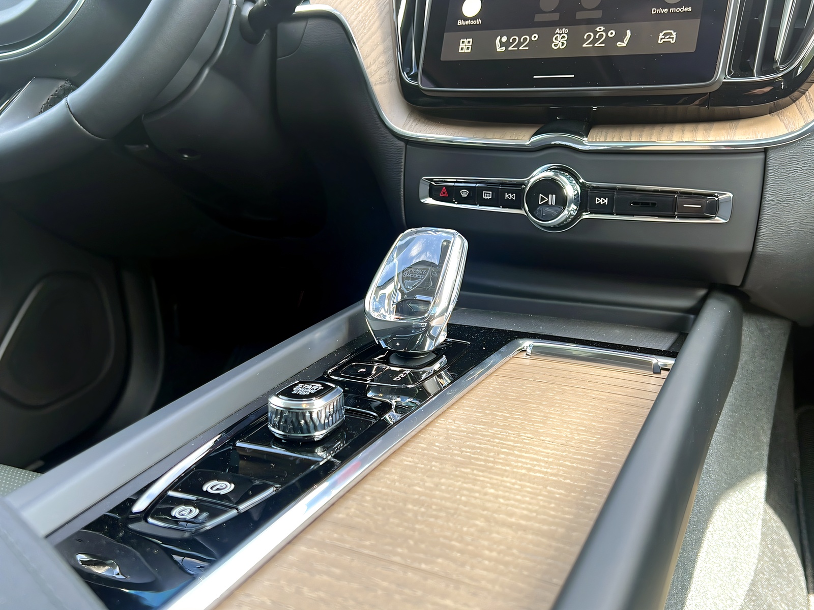 Image VOLVO XC60 XC60 2.0 T8 TE Ultra Dark eAWD