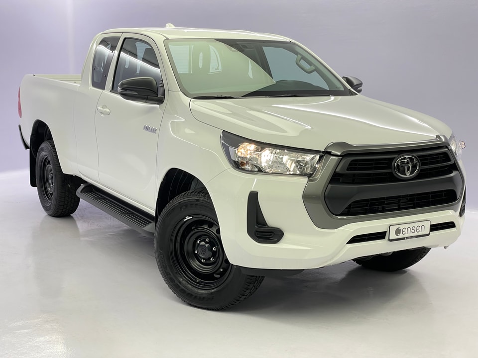 Hilux Extra Cab 2.4 D 150 Comfort 4x4