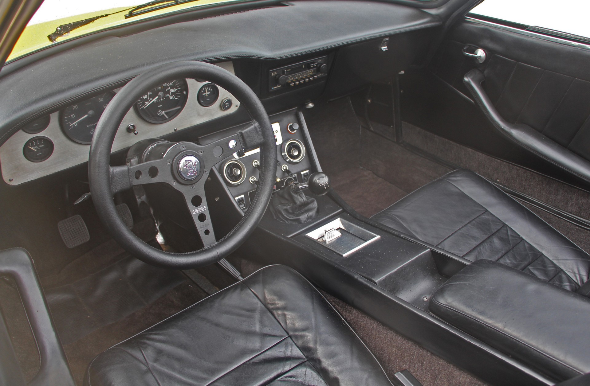 INTERMECCANICA Italia Spyder-image-6