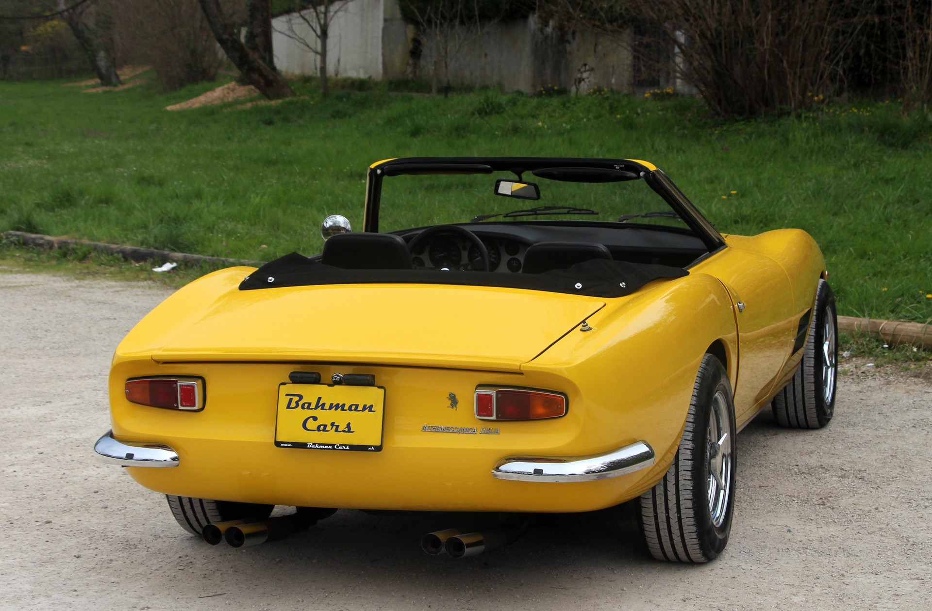 INTERMECCANICA Italia Spyder-image-3