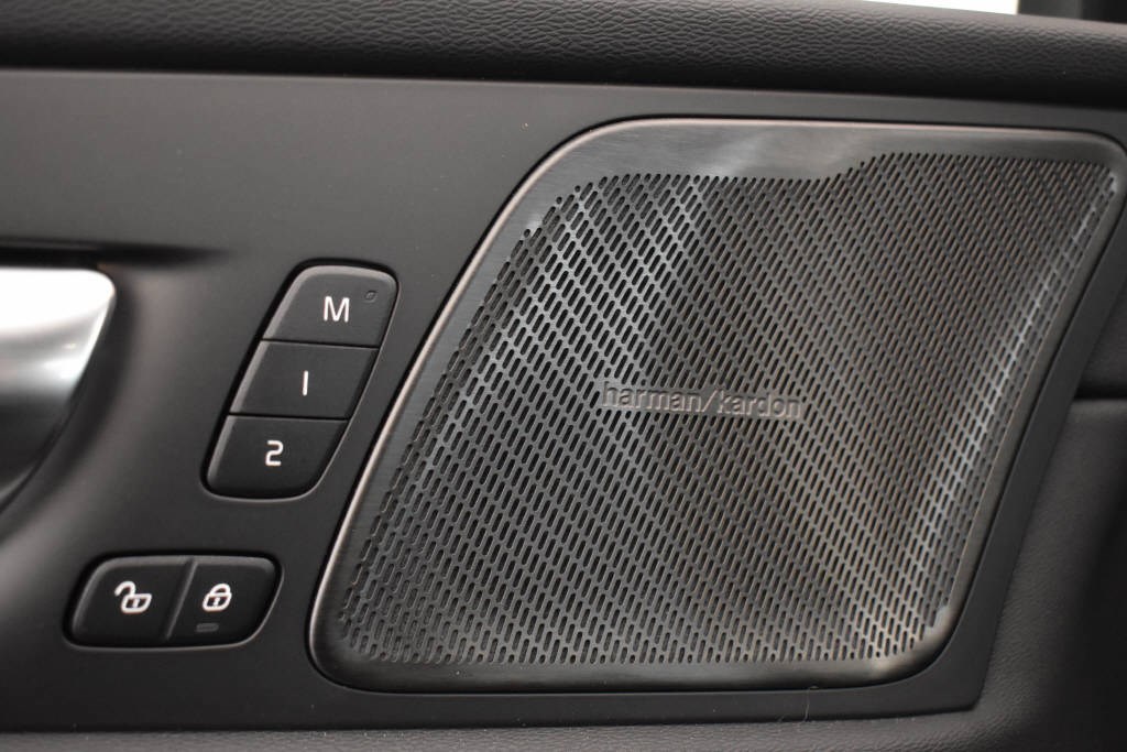 VOLVO XC60 2.0 T6 TE Plus Black Edition eAWD-image-14