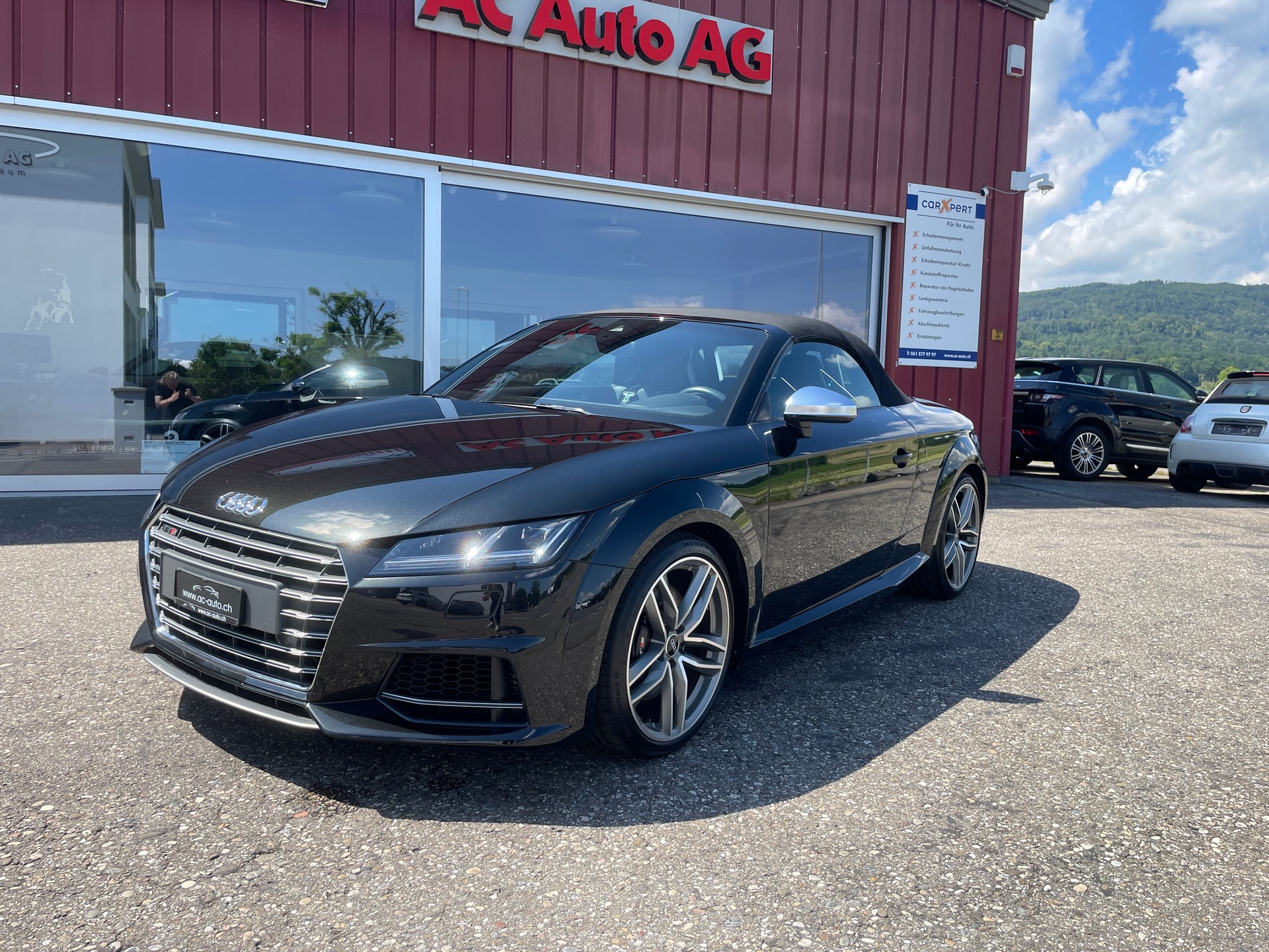 AUDI TTS Roadster 2.0 TFSI quattro S-tronic-showroom-element-3