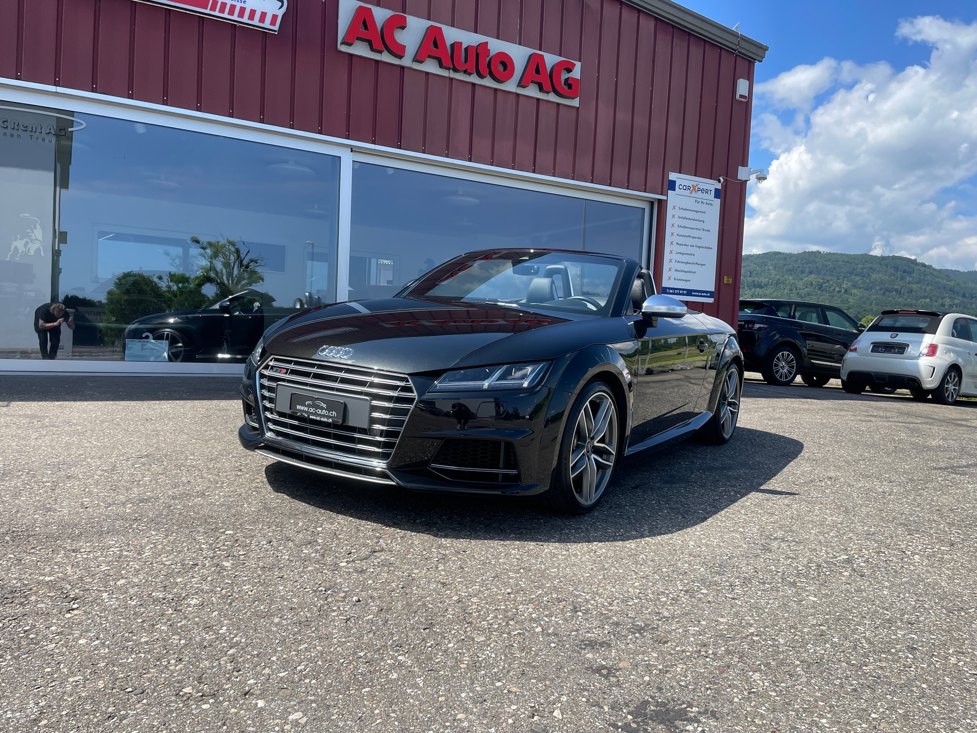 AUDI TTS Roadster 2.0 TFSI quattro S-tronic-showroom-element-2