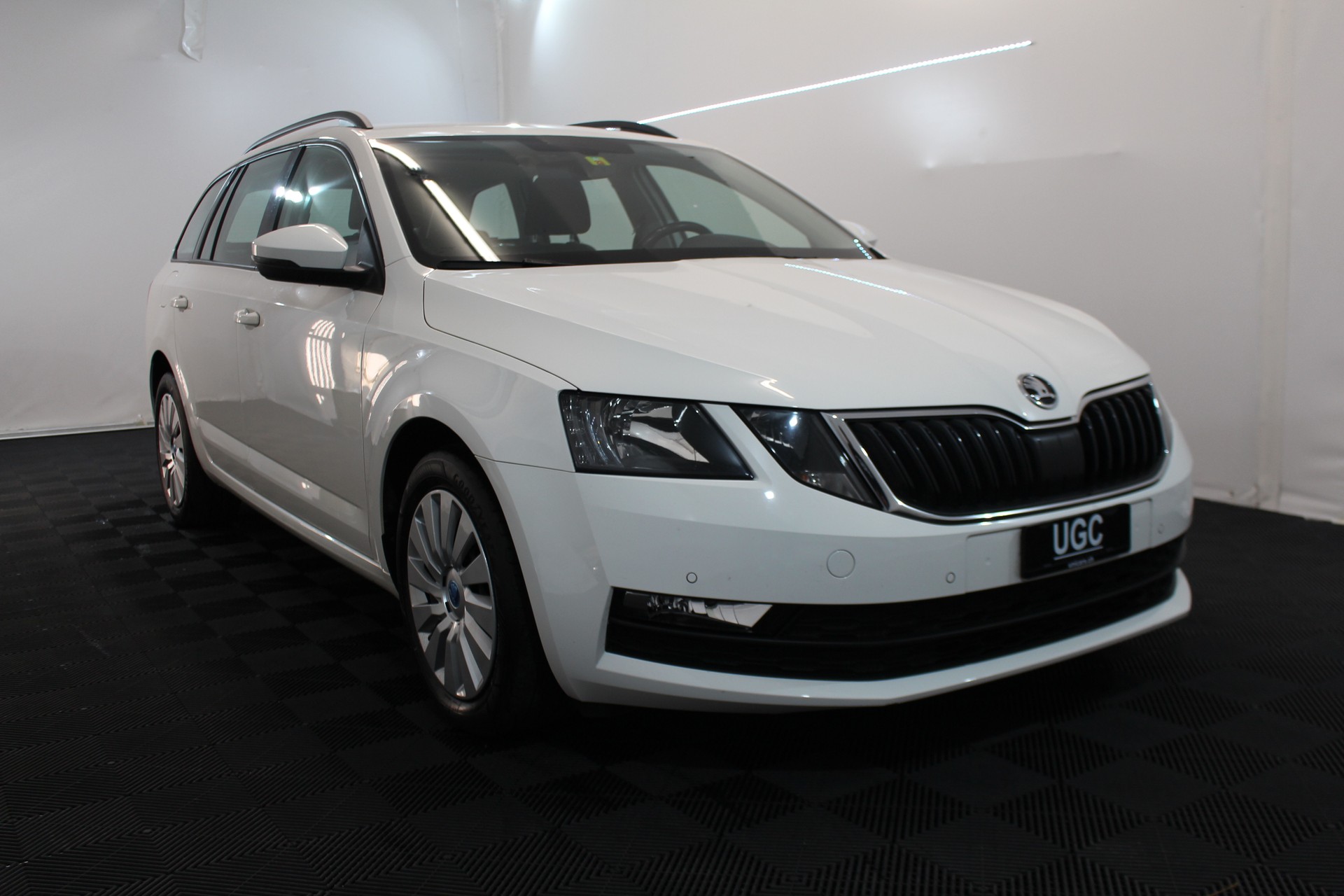 SKODA Octavia Combi 1.6 TDI Clever DSG