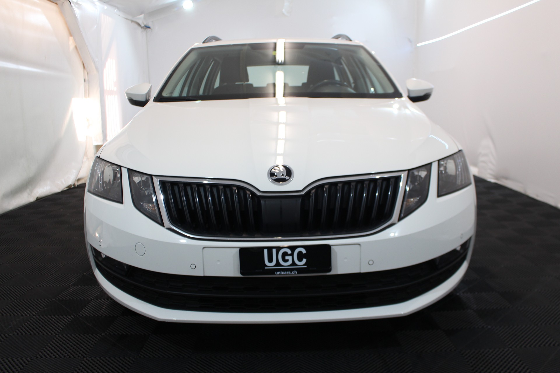 SKODA Octavia Combi 1.6 TDI Clever DSG-showroom-element-1