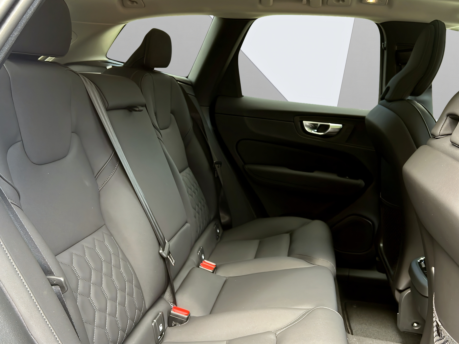 Image VOLVO XC60 XC60 2.0 B5 MH Plus Dark AWD