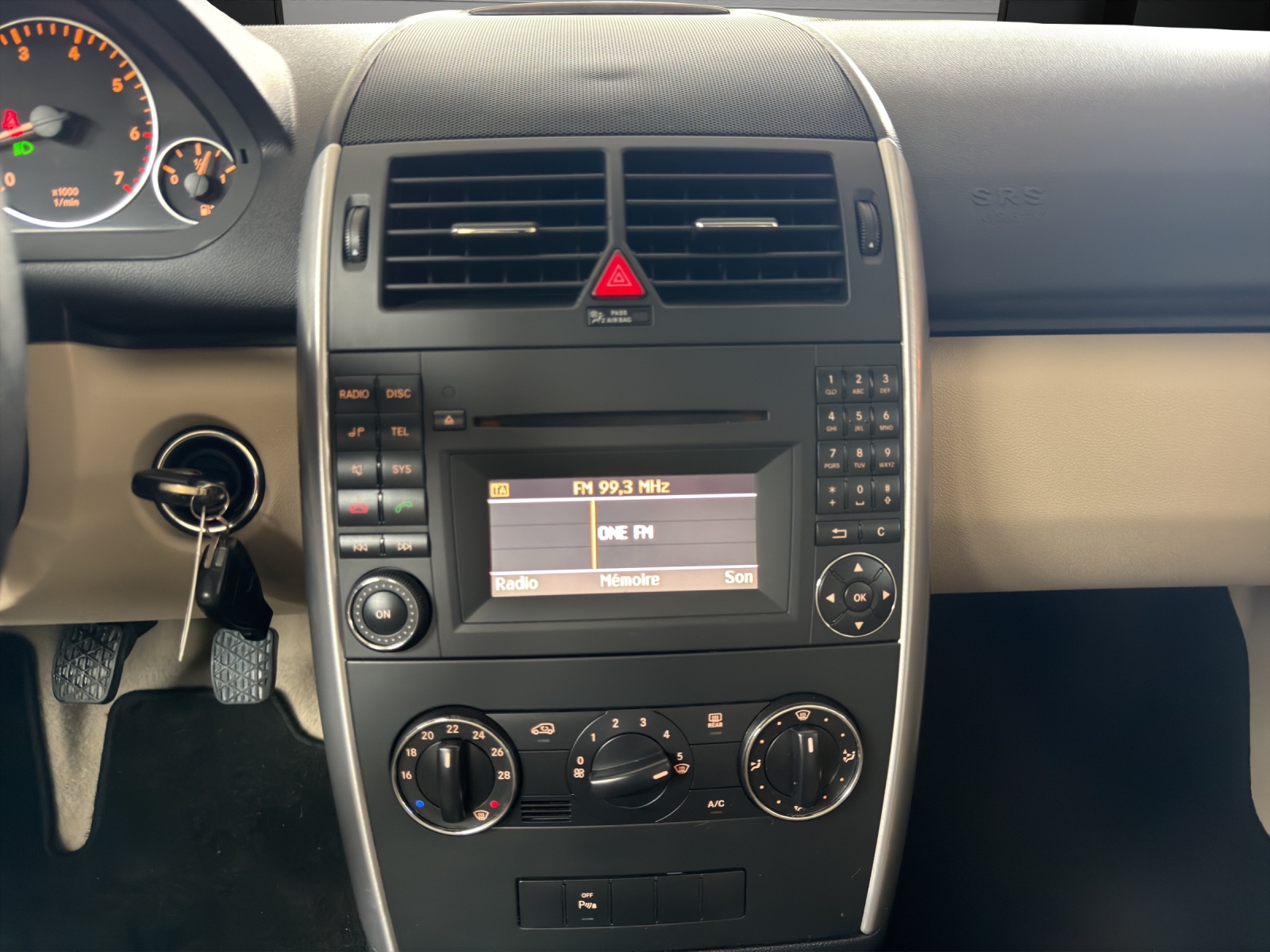 Image MERCEDES-BENZ A-200 A 200 Avantgarde