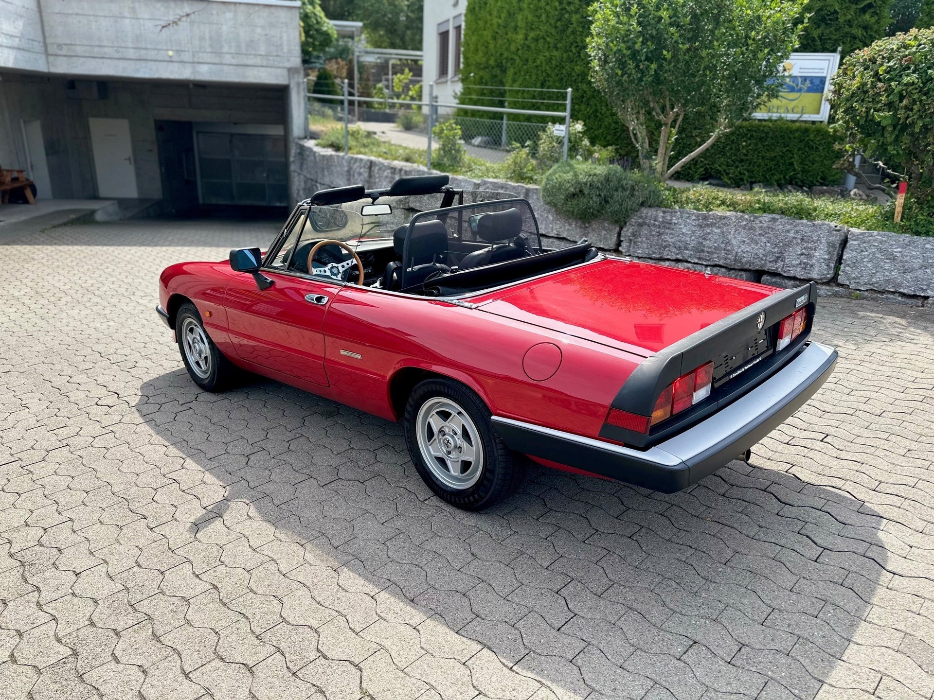 ALFA ROMEO Spider 2.0-showroom-element-2