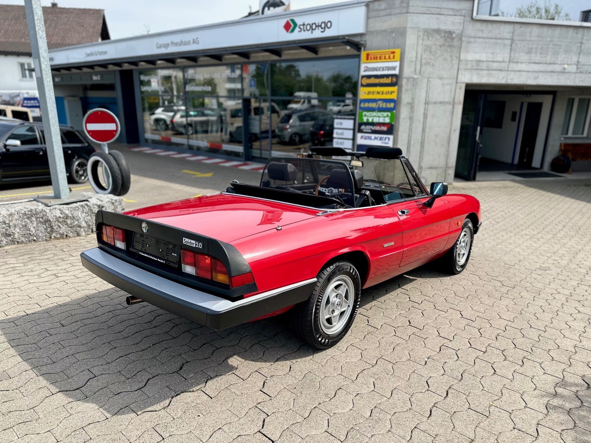 ALFA ROMEO Spider 2.0-showroom-element-3