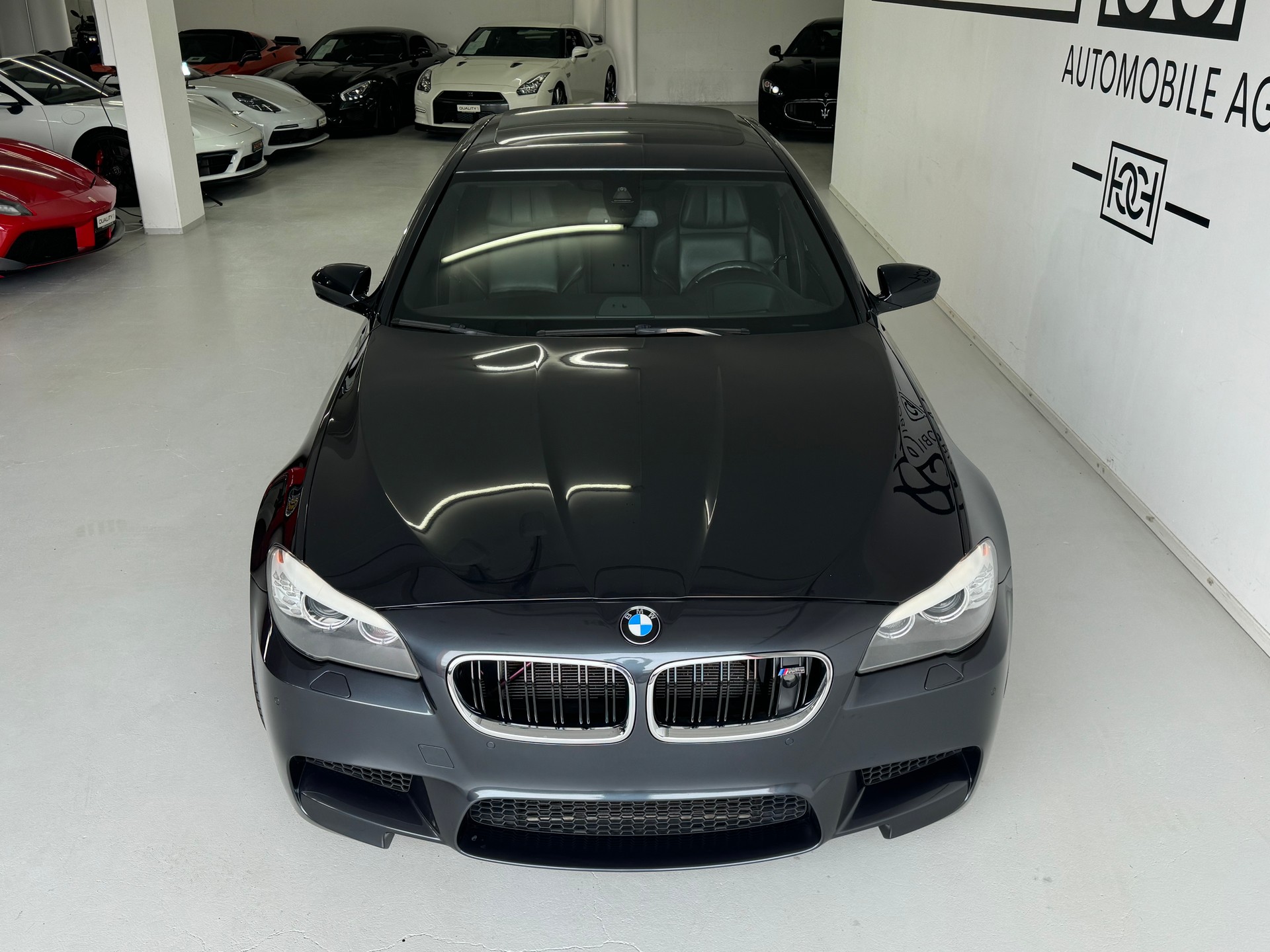 BMW M5 Drivelogic-showroom-element-2