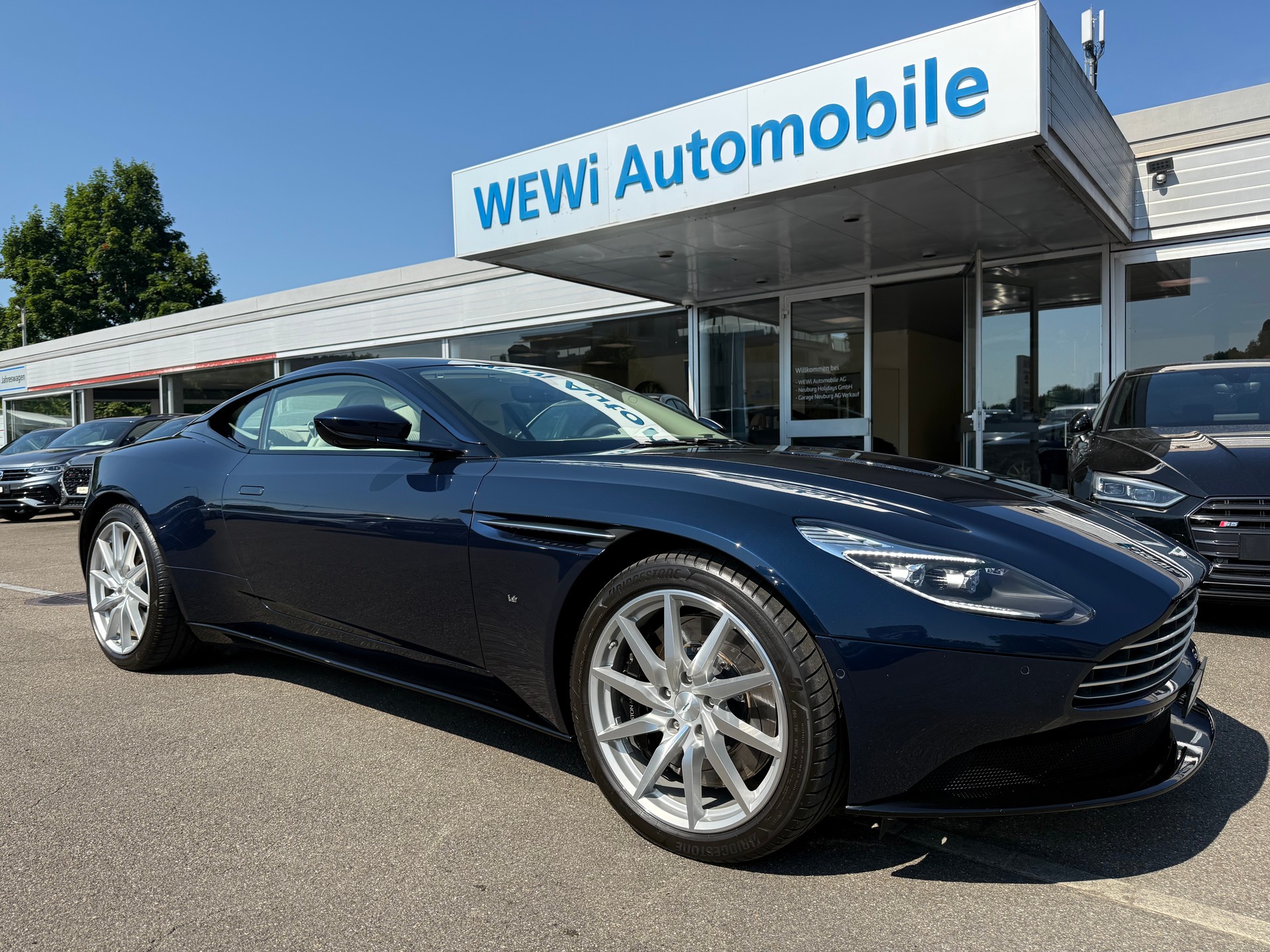 ASTON MARTIN DB11 V12 Touchtronic 3