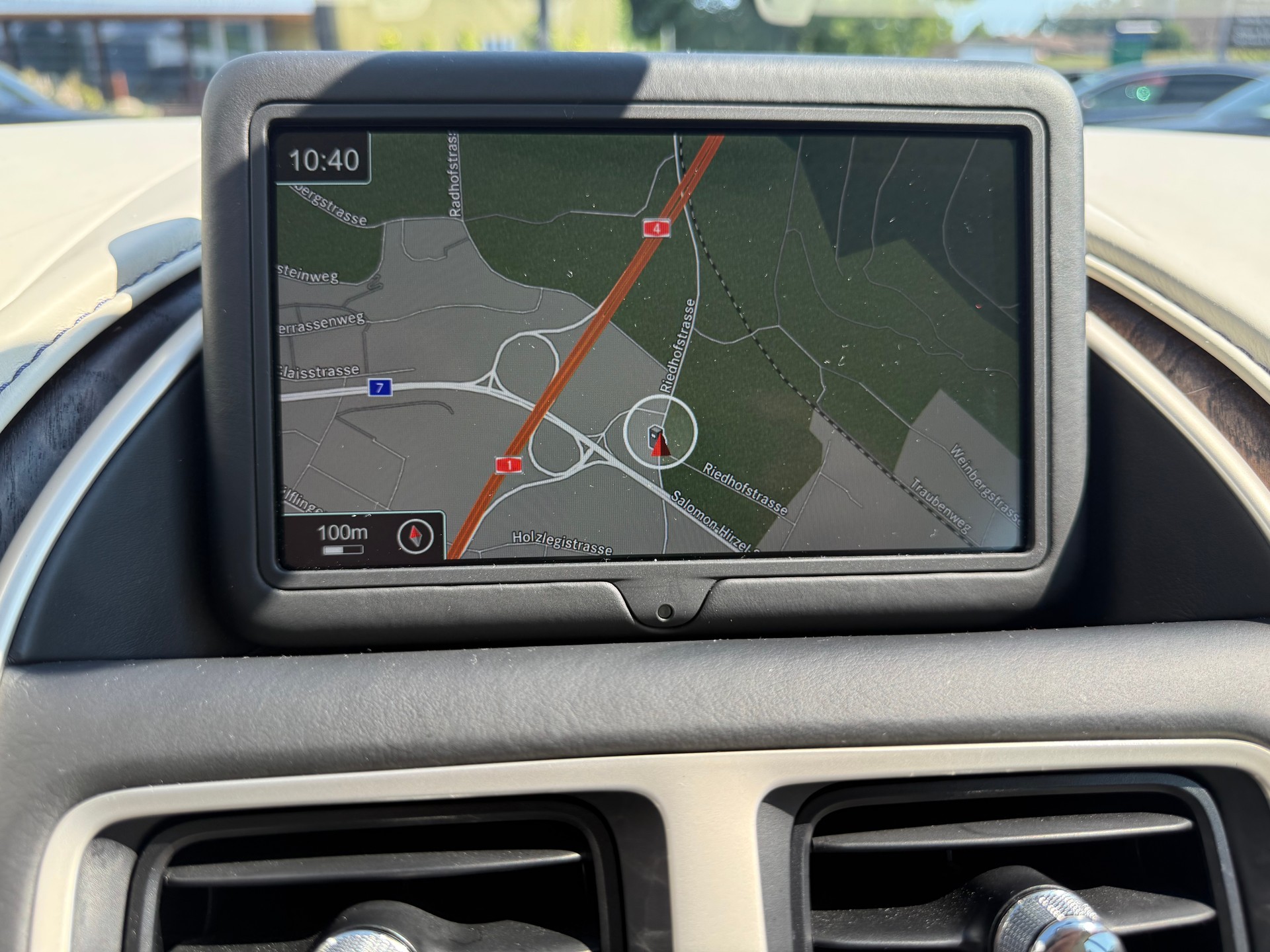 ASTON MARTIN DB11 V12 Touchtronic 3-image-15