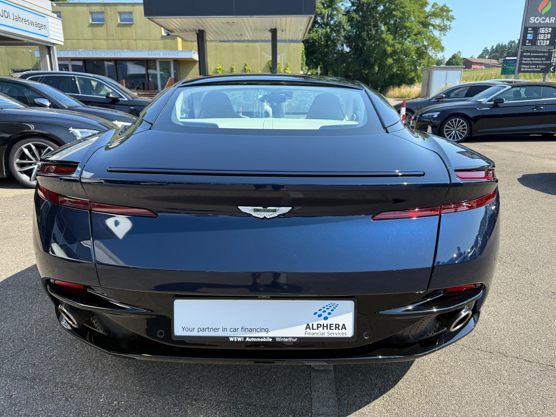 ASTON MARTIN DB11 V12 Touchtronic 3-image-5
