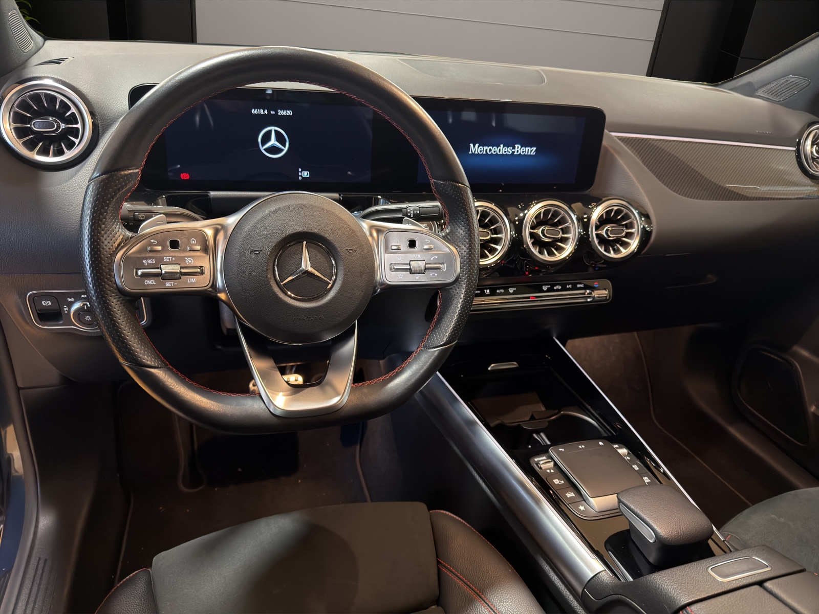 Image MERCEDES-BENZ B-200 B 200 4Matic AMG Line