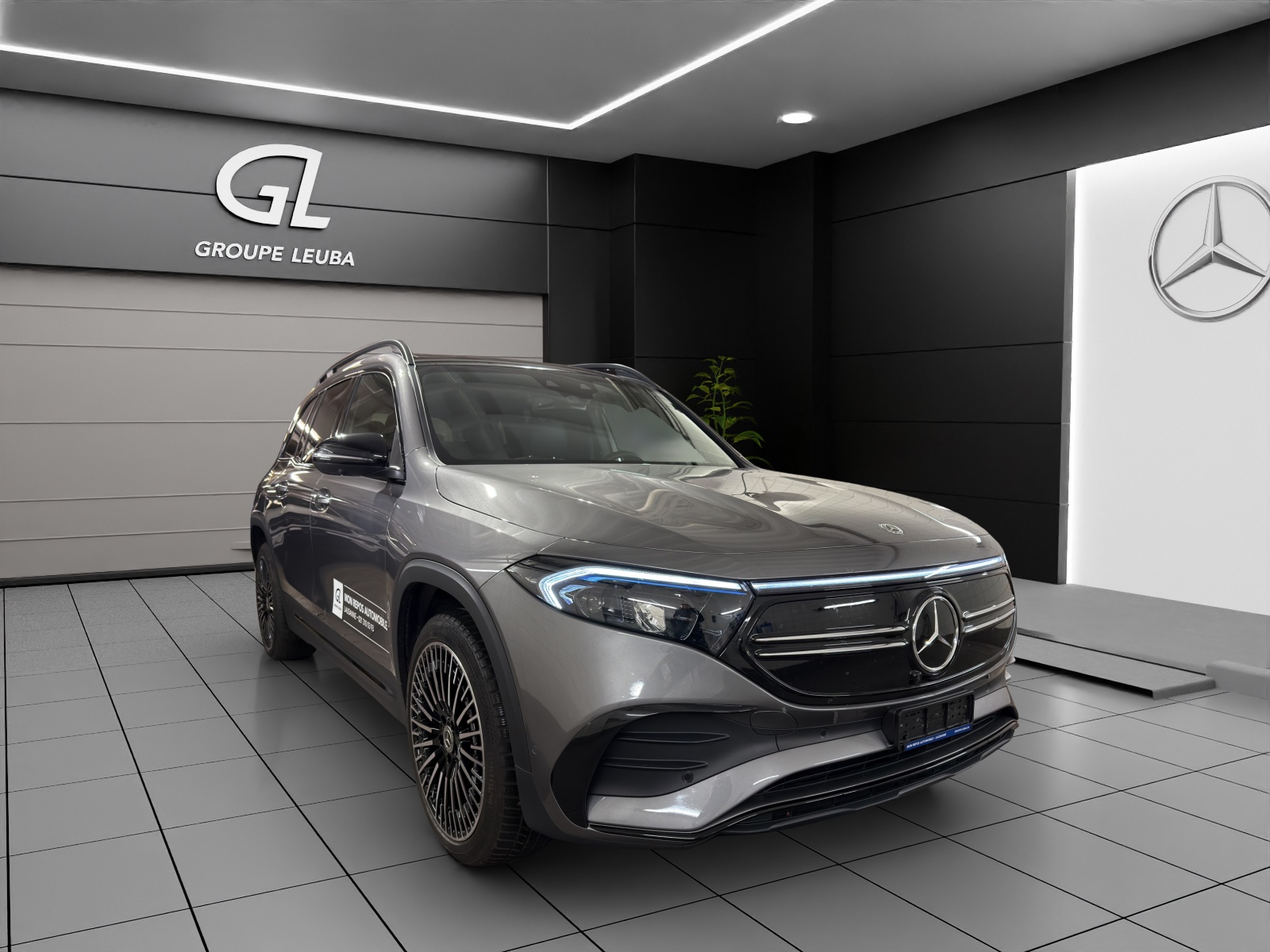 Photo MERCEDES-BENZ EQB-350 EQB 350 66,5 kWh 4Matic Swiss Star