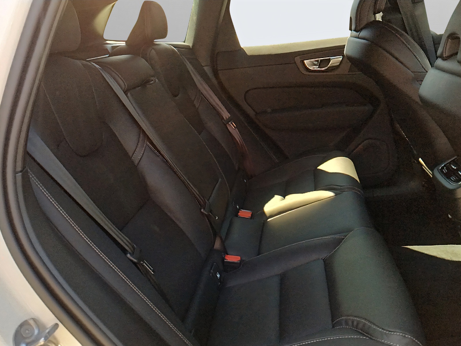 Image VOLVO XC60 XC60 2.0 B5 MH Black Edition AWD