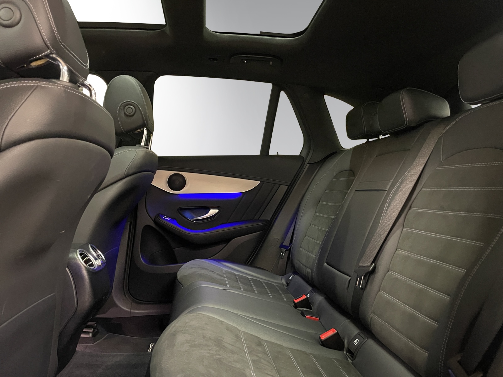 Image MERCEDES-BENZ GLC-300 GLC 300 e AMG Line 4Matic