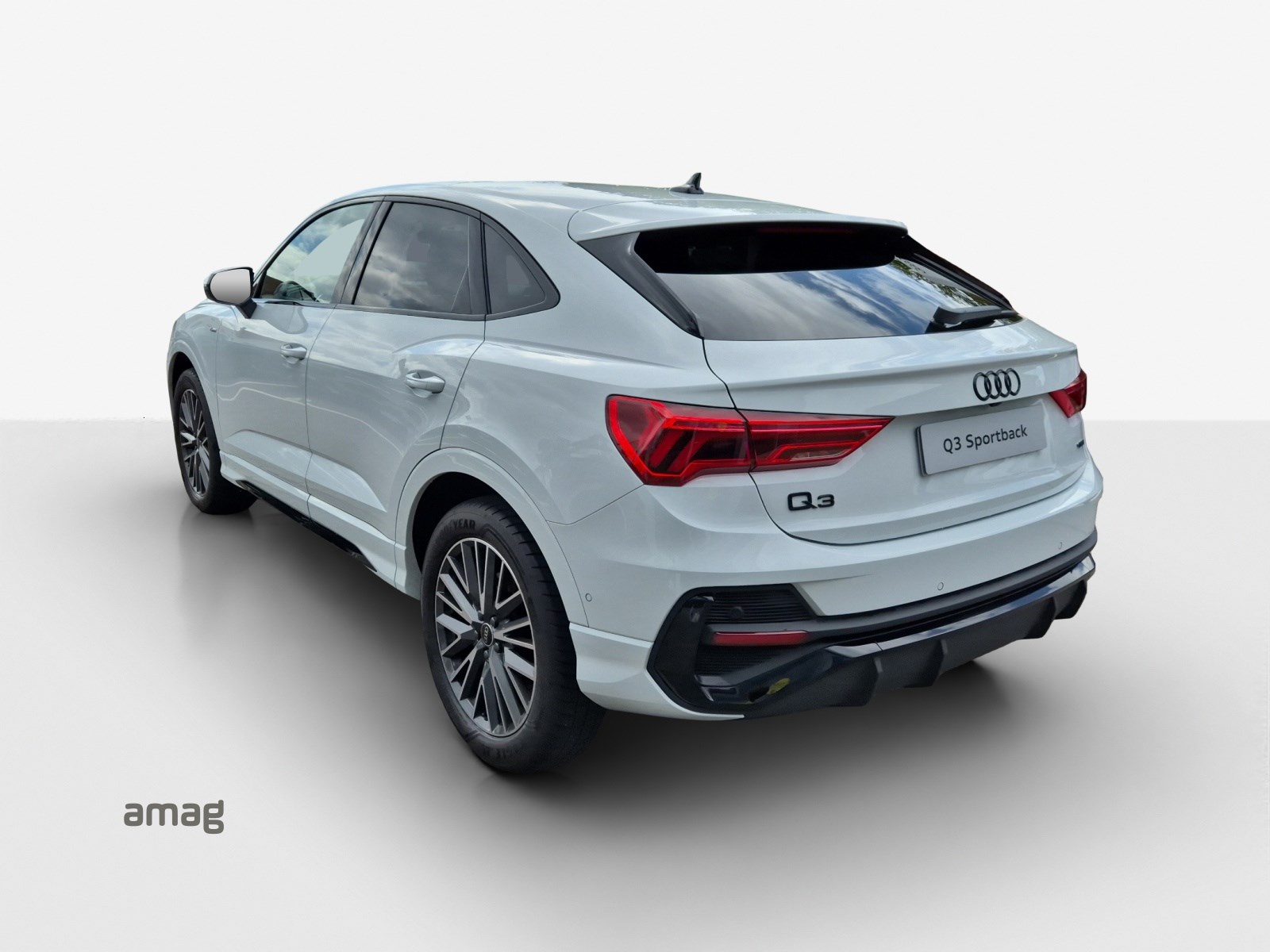 AUDI Q3 Sportback 45 TFSI S line quattro-showroom-element-3