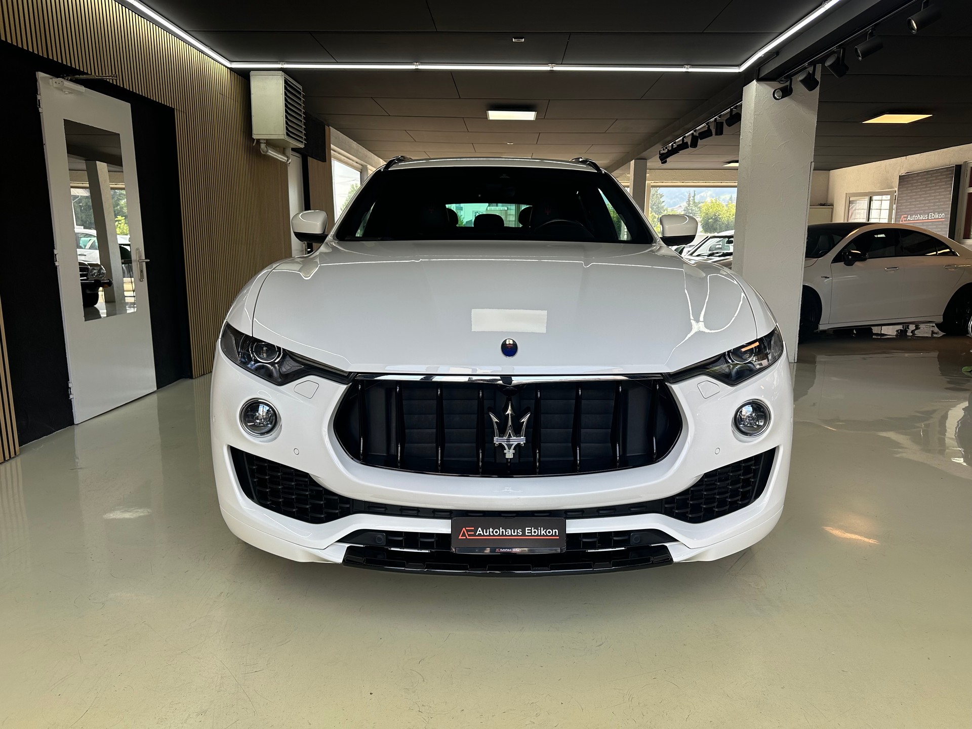 MASERATI Levante 3.0 V6 GranSport Automatica-showroom-element-1