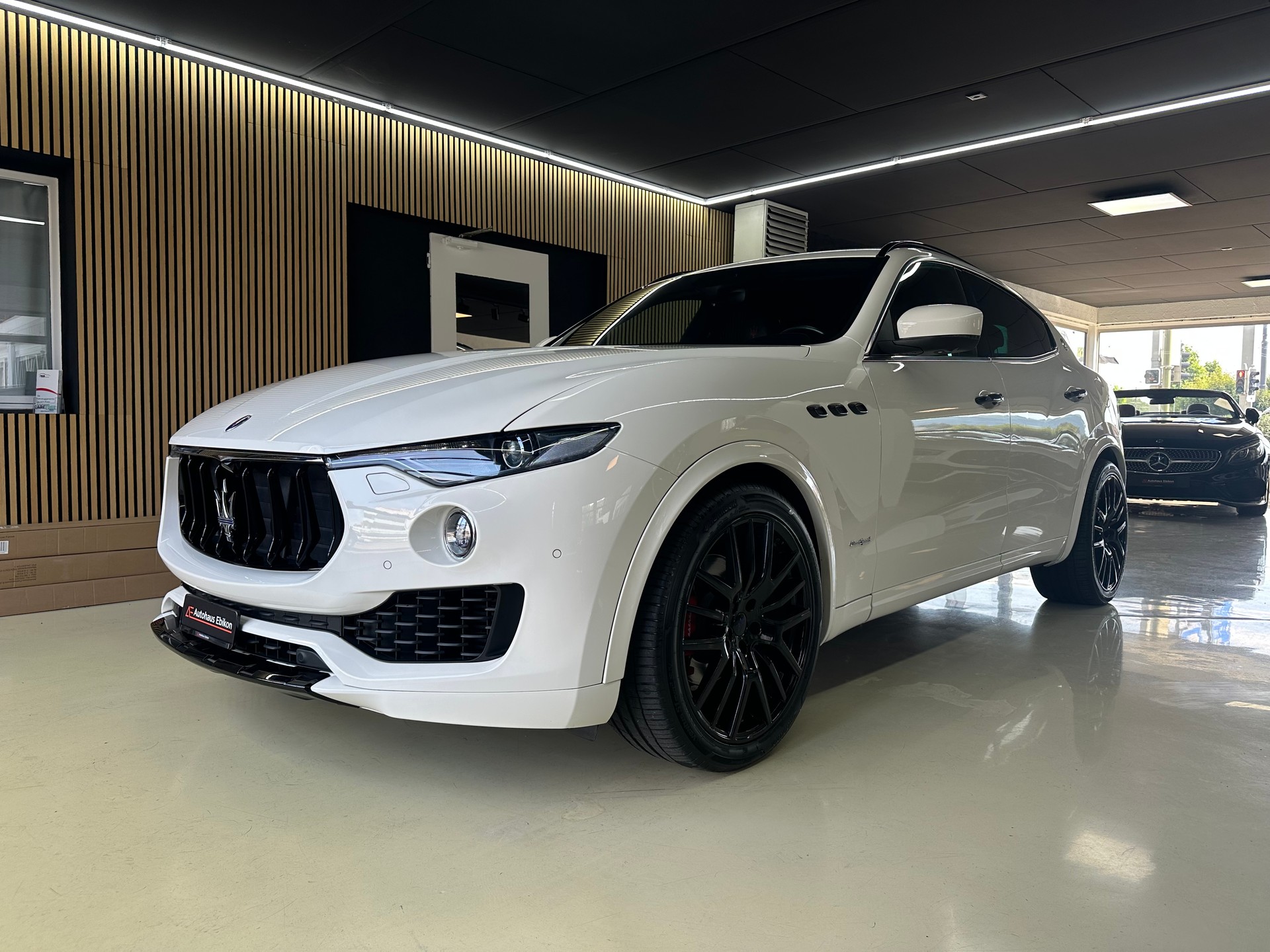 MASERATI Levante 3.0 V6 GranSport Automatica-showroom-element-2