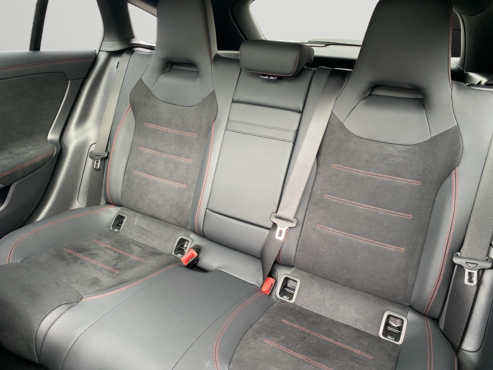 Image MERCEDES-BENZ CLA-250 CLA Shooting Brake 250 4Matic 8G-DCT