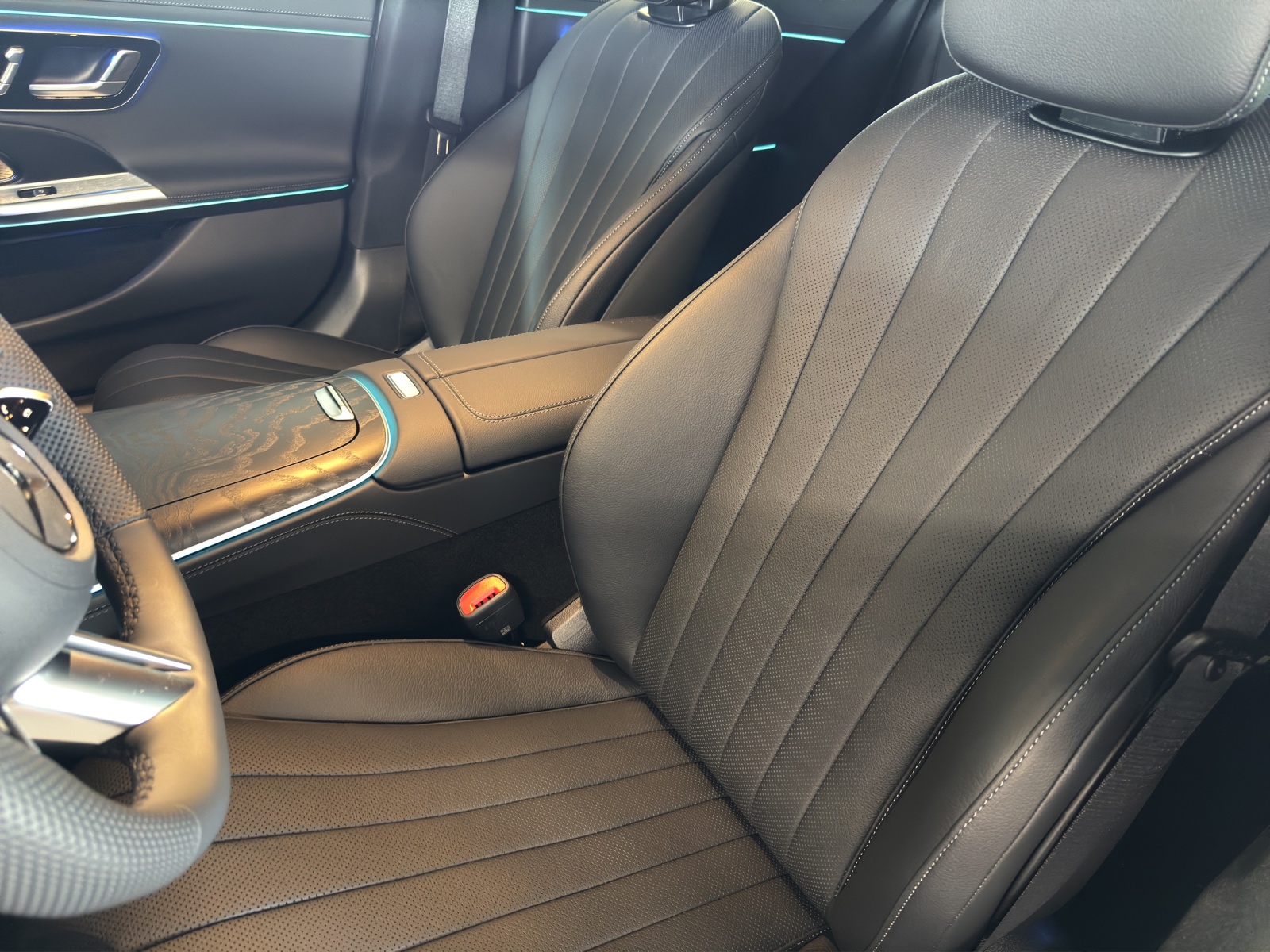 Image MERCEDES-BENZ E-220 E 220 d T 4Matic 9G-Tronic