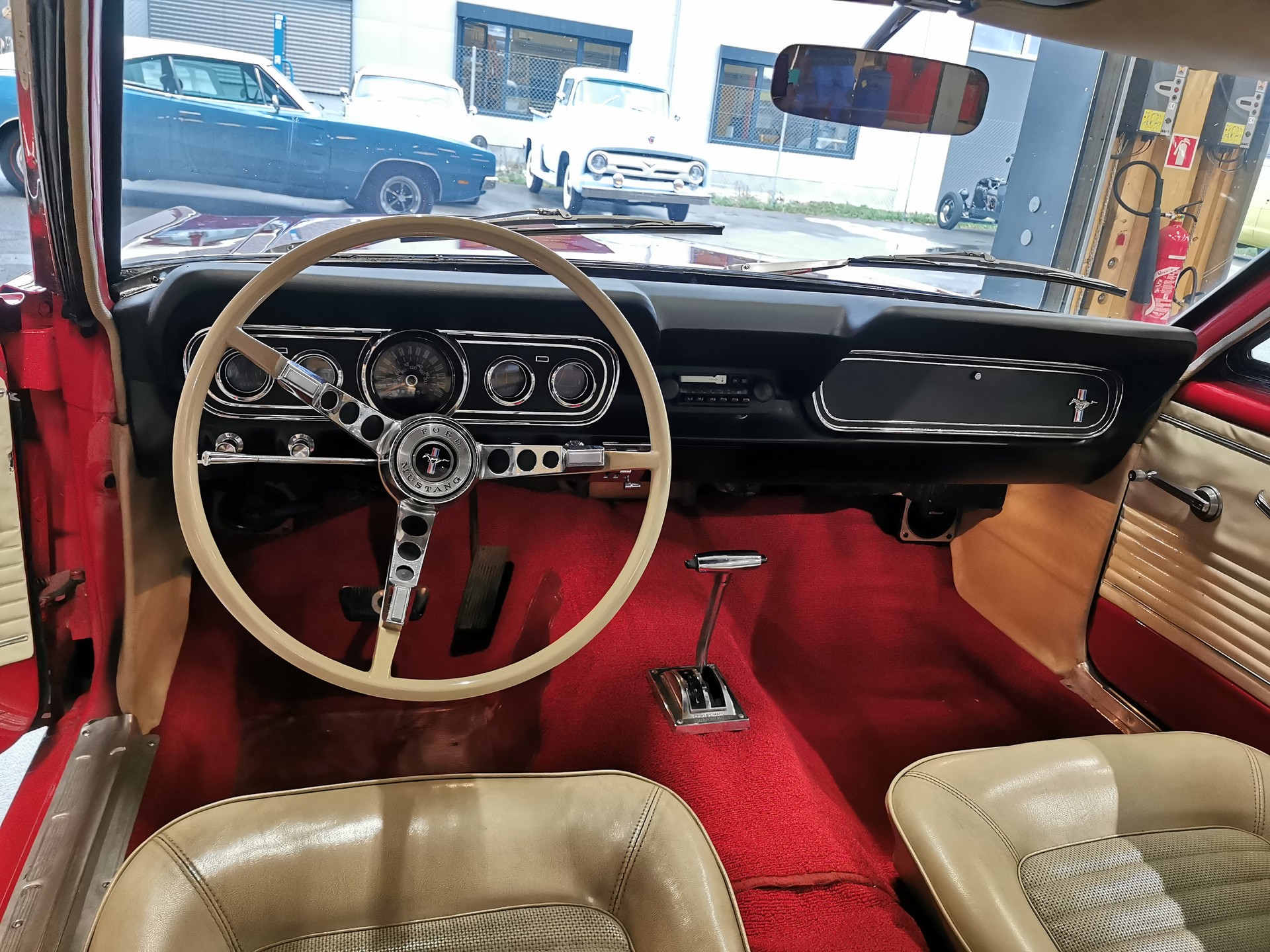 FORD MUSTANG-image-8