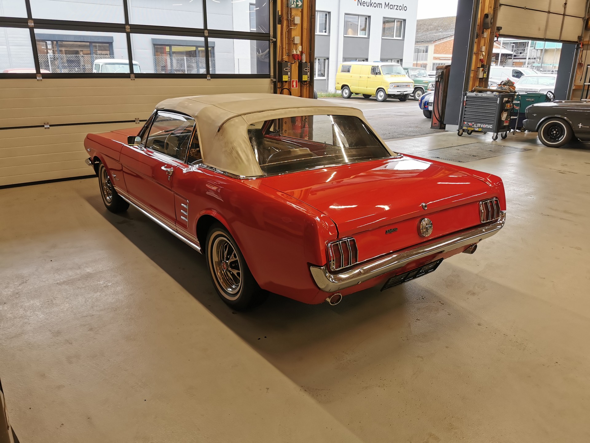 FORD MUSTANG-image-4