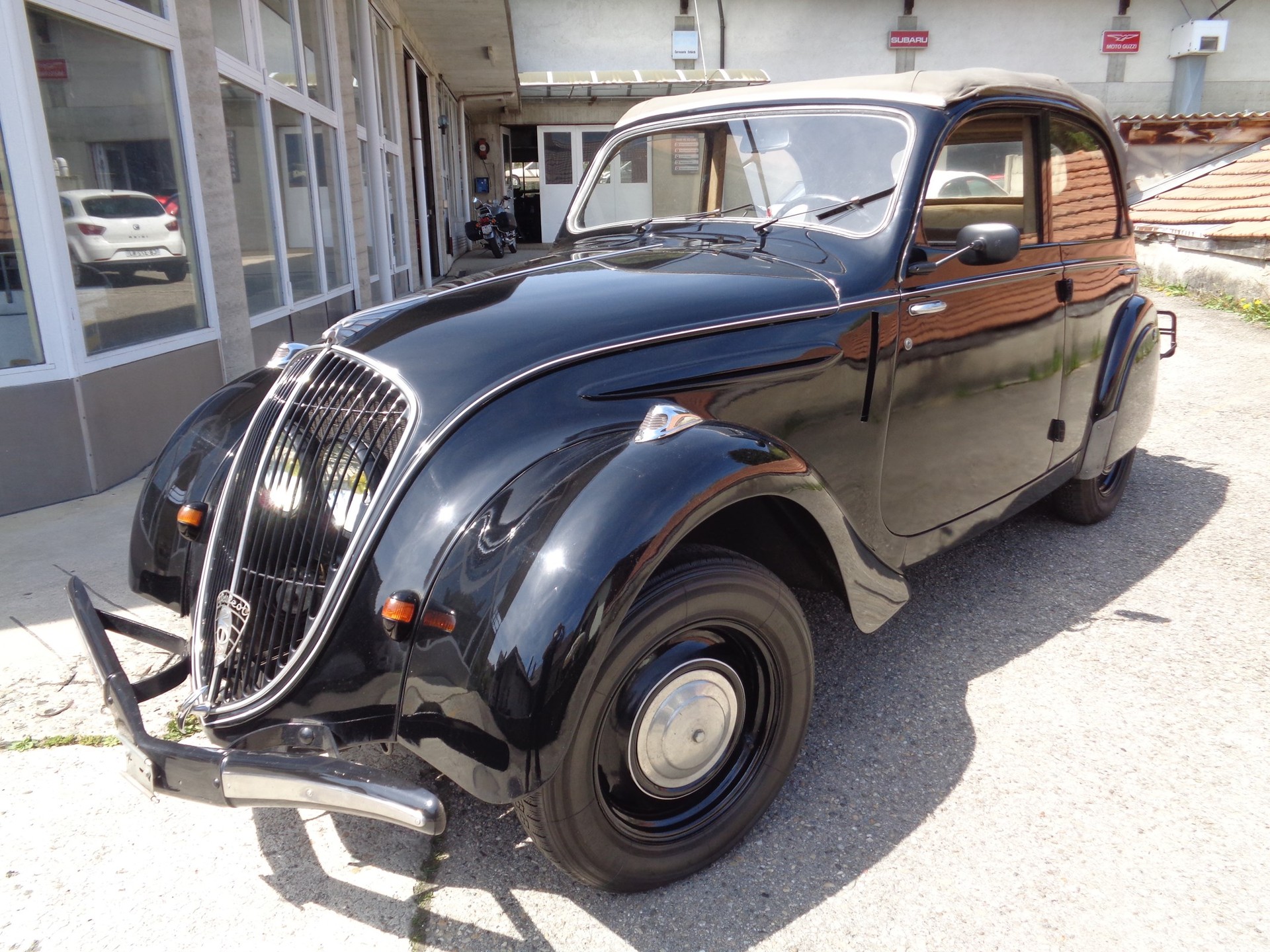 PEUGEOT 202 Découvrable