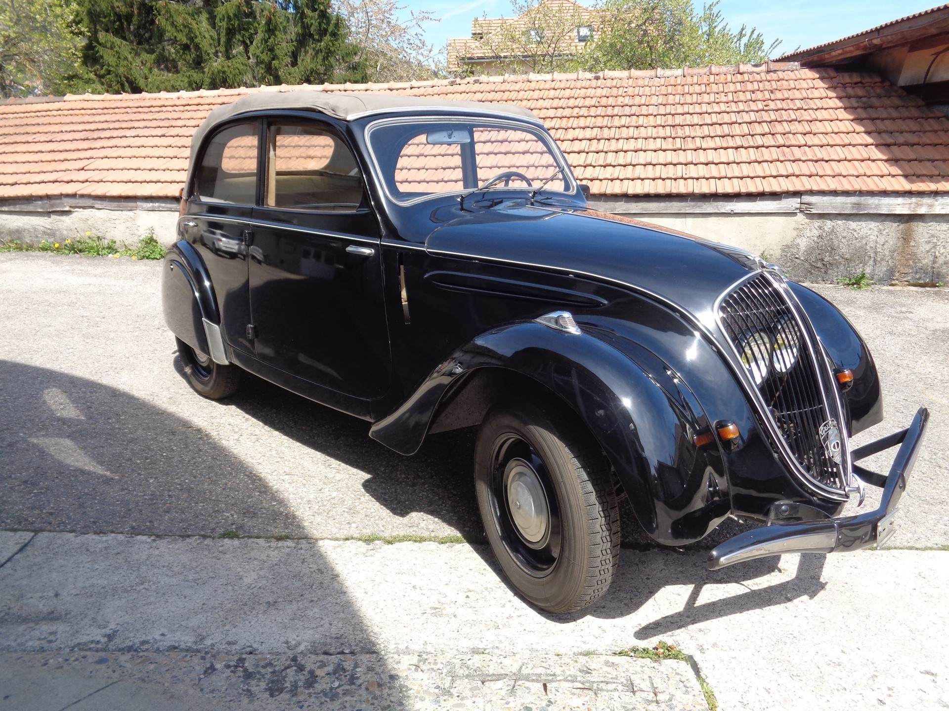 PEUGEOT 202 Découvrable-image-1