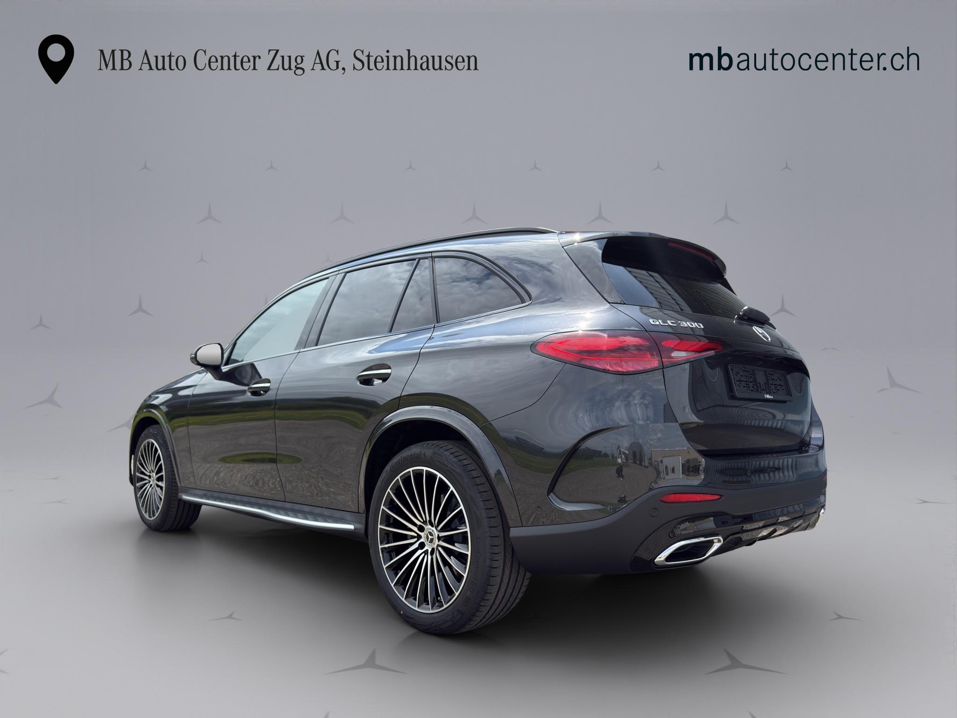 MERCEDES-BENZ GLC 300 AMG Line 4matic-showroom-element-2