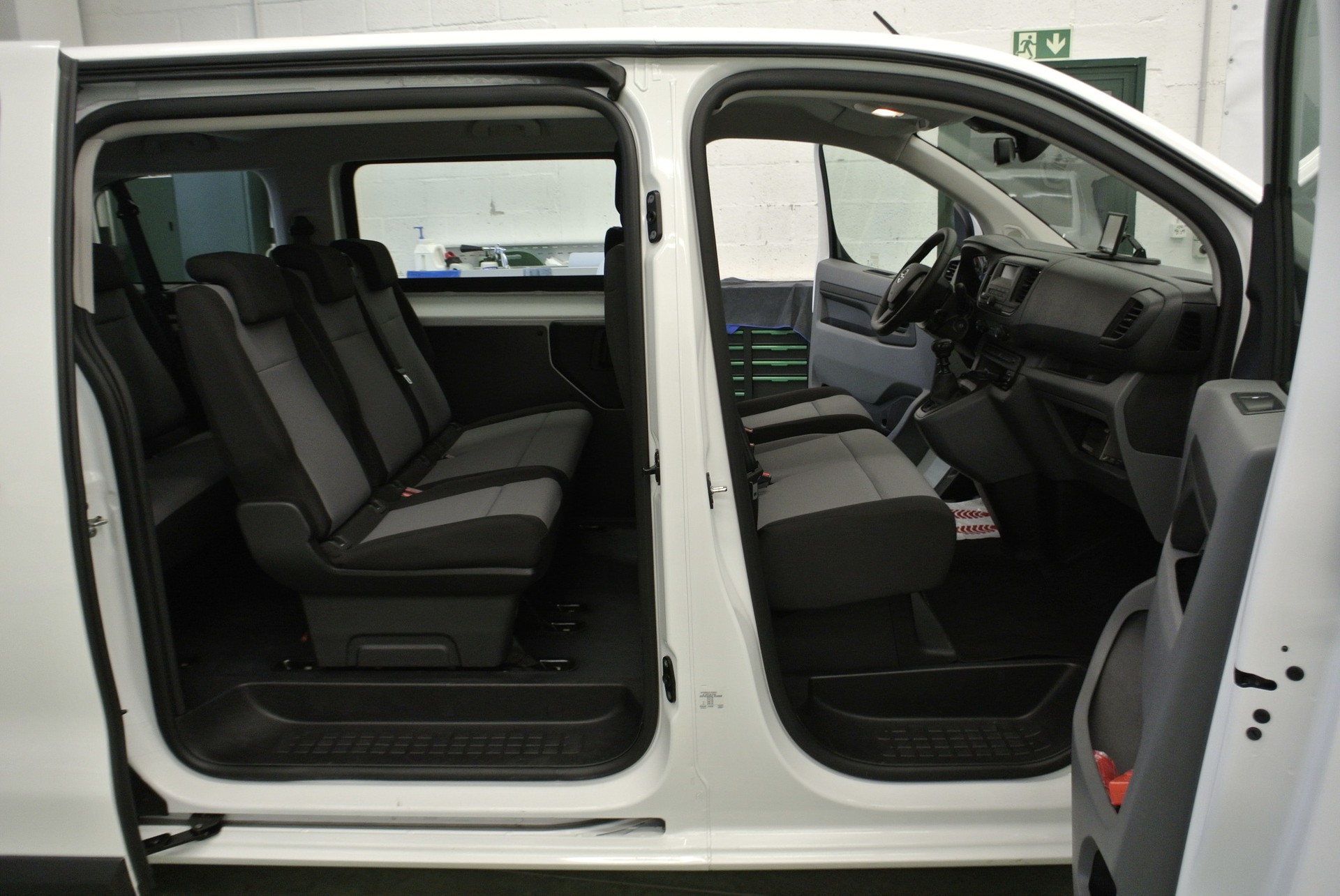 OPEL Vivaro Combi 2.0 CDTI Essentia s/s M-image-13