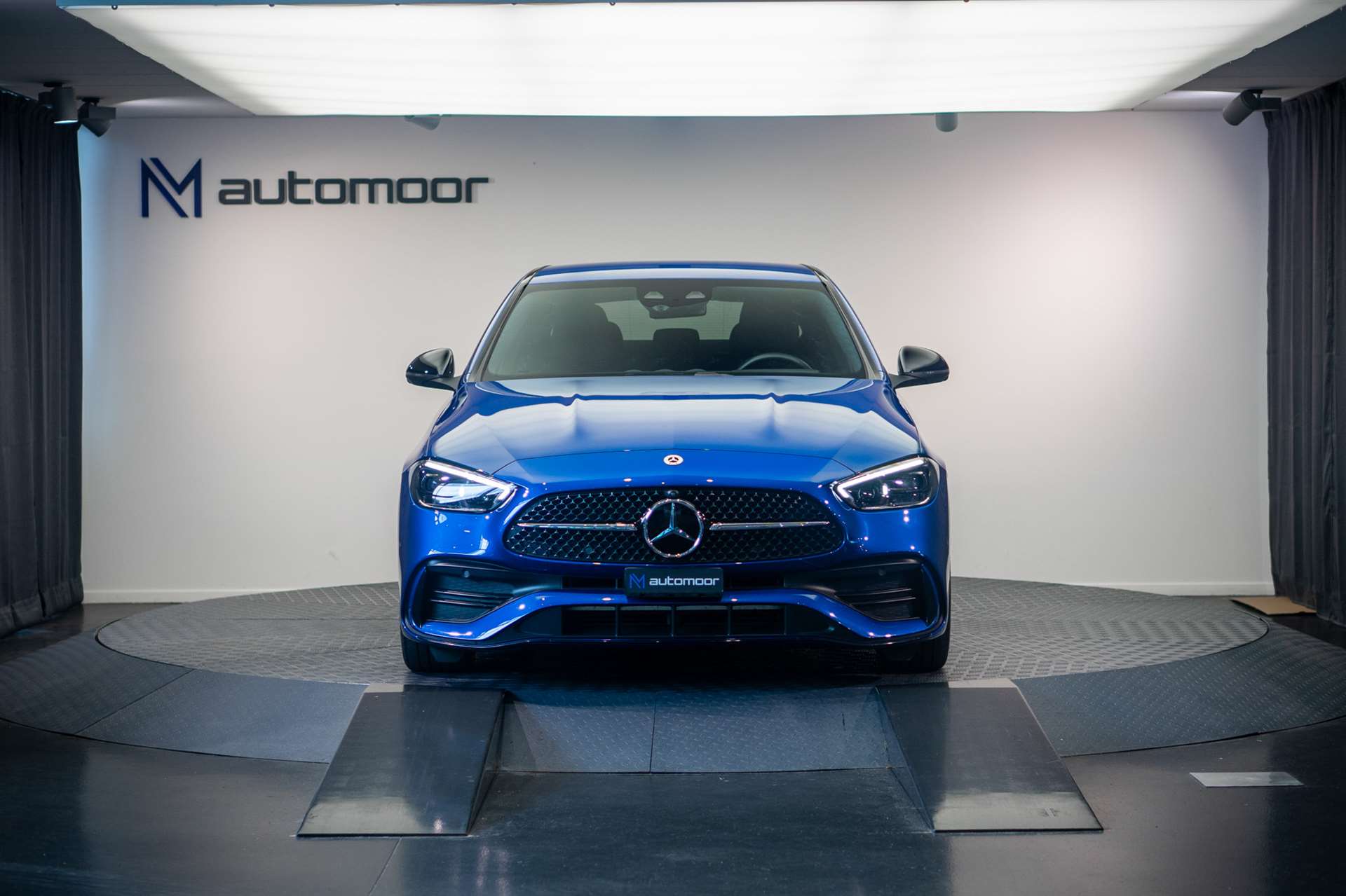 MERCEDES-BENZ C 220 d AMG Line *CH-Fahrzeug* *Assistenzpaket* *Leder*-showroom-element-1
