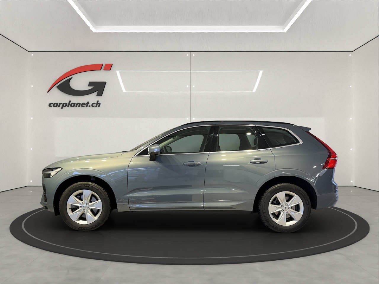 VOLVO XC60 2.0 B4 MH Core AWD-showroom-element-1