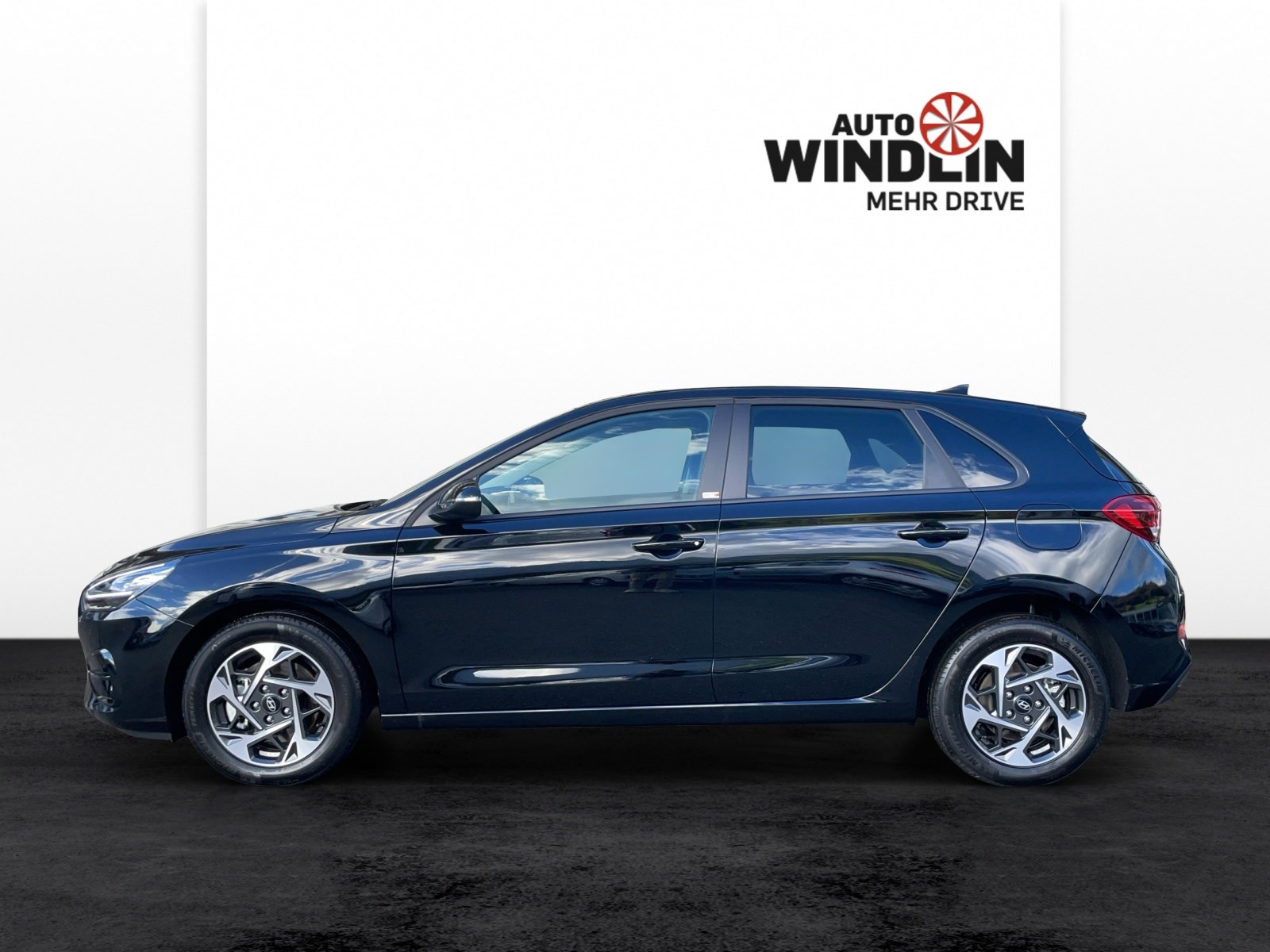HYUNDAI i30 1.5 T-GDi Amplia MY25-showroom-element-3